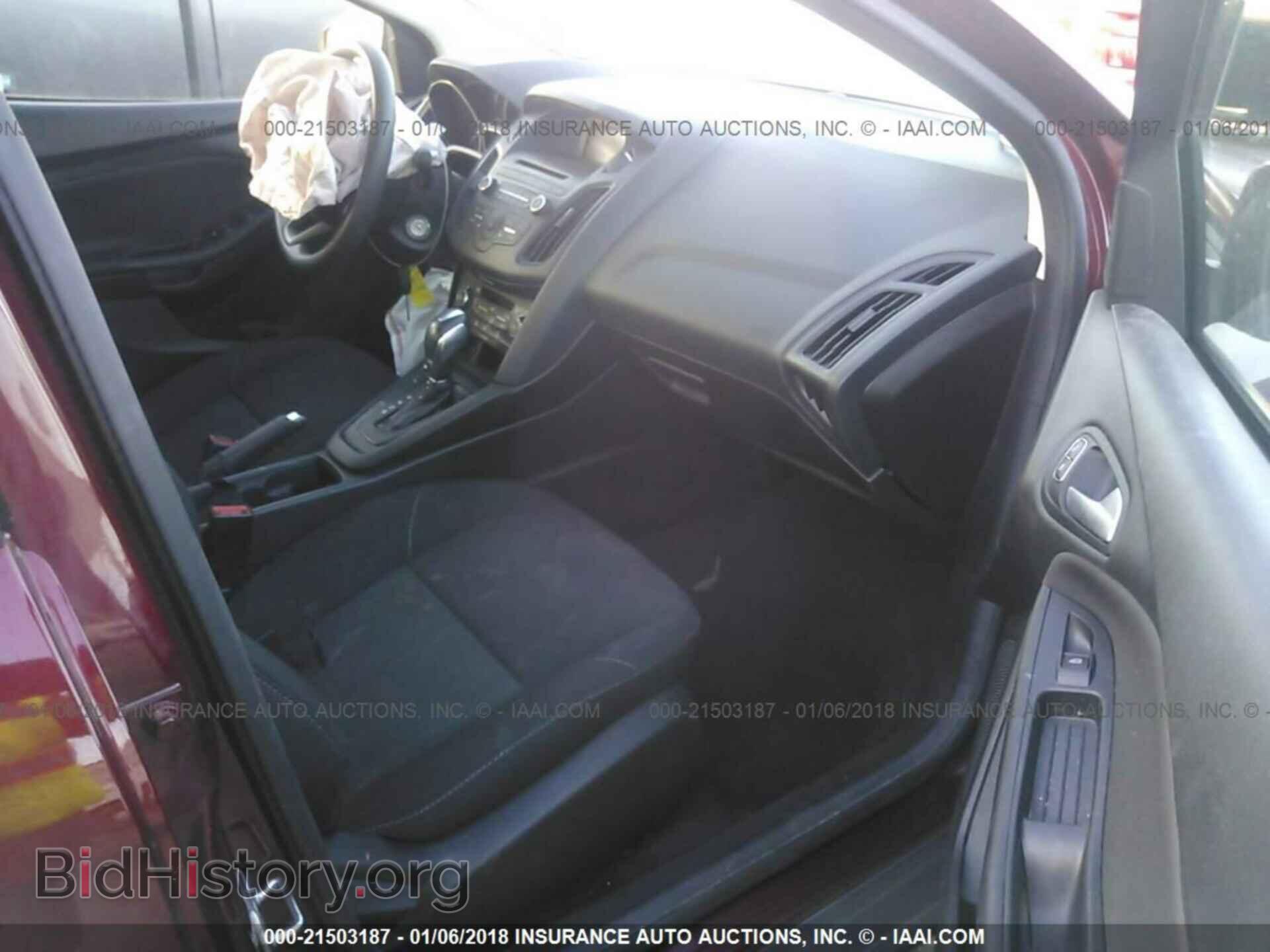 2016 Ford Focus - VIN: 1FADP3FE0GL249642 - Photo 5