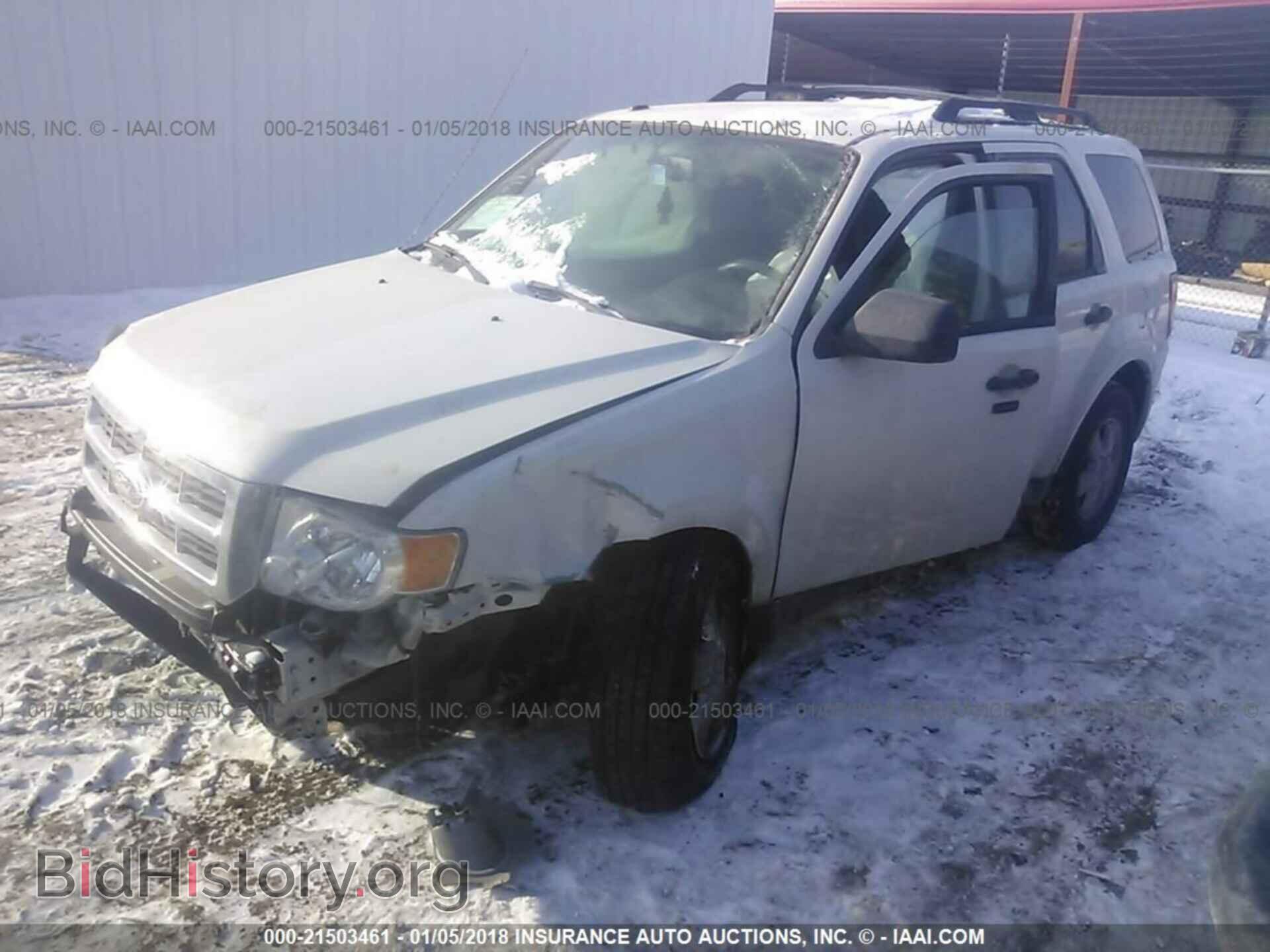 2012 Ford Escape - VIN: 1FMCU0D70CKC31140 - Photo 2