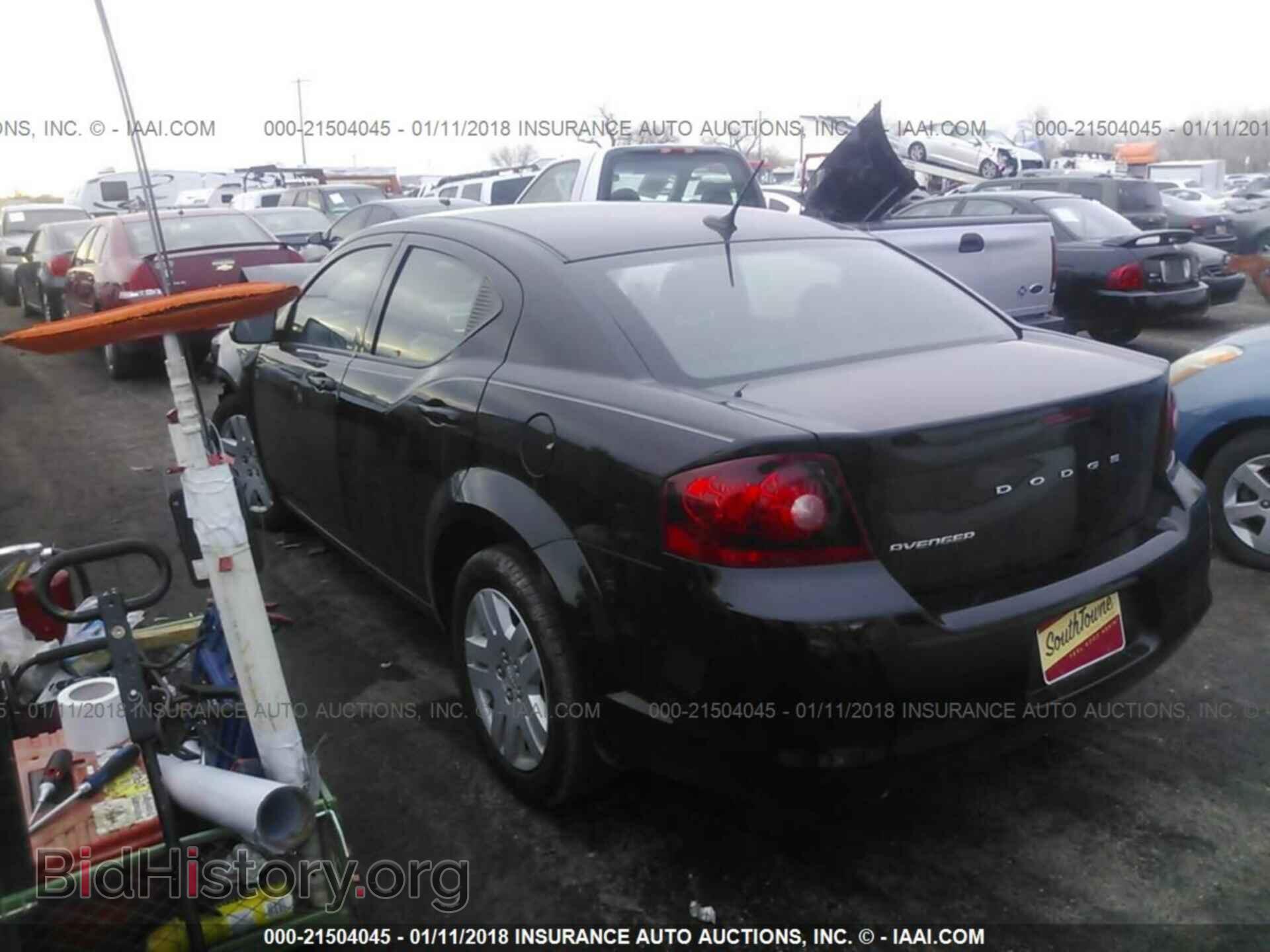2014 Dodge Avenger - VIN: 1C3CDZAG3EN235704 - Photo 3