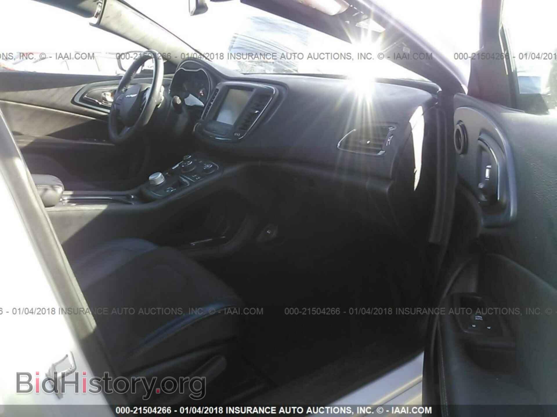 2015 Chrysler 200 - VIN: 1C3CCCBG6FN531137 - Photo 5