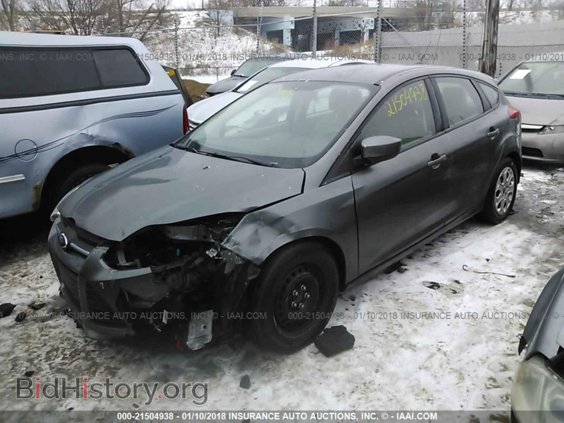 2012 Ford Focus - VIN: 1FAHP3K23CL324227 - Фото 2