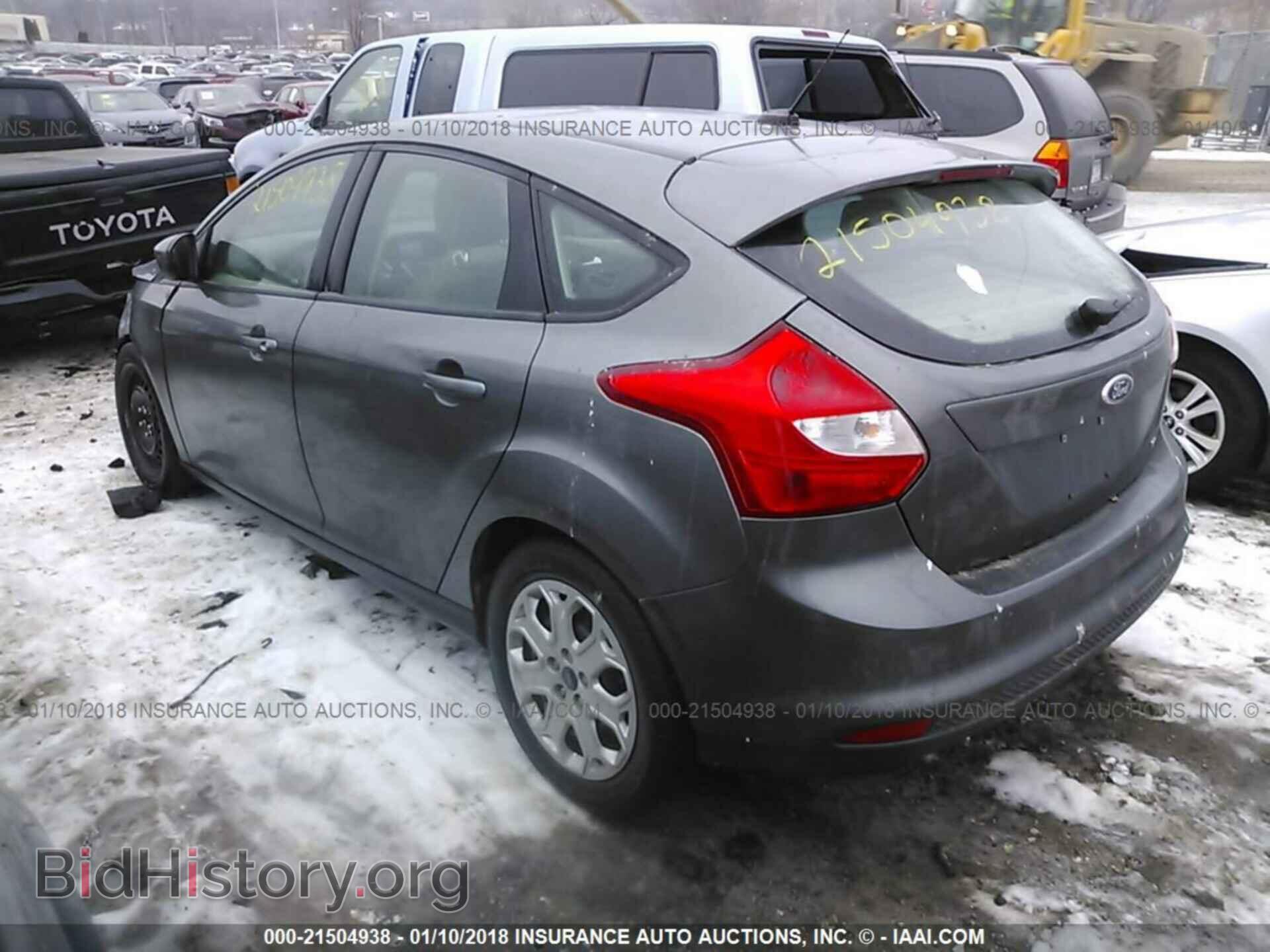 2012 Ford Focus - VIN: 1FAHP3K23CL324227 - Фото 3