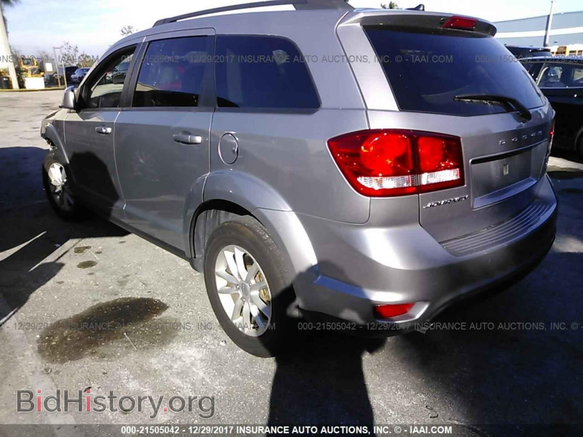 2016 Dodge Journey - VIN: 3C4PDCBG3GT214525 - Фото 3