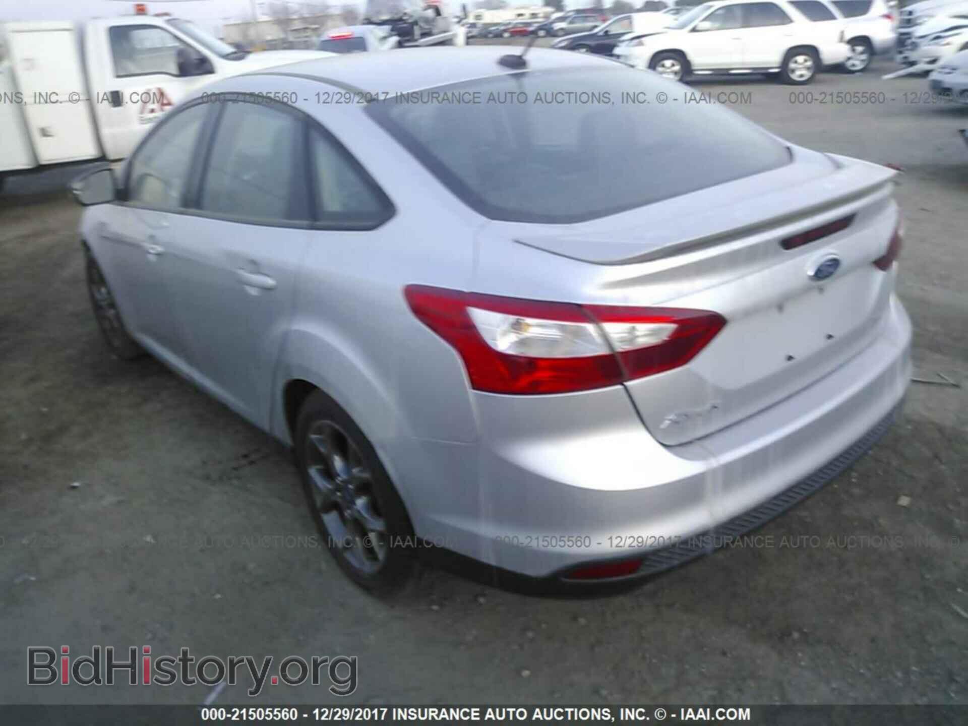 2013 Ford Focus - VIN: 1FADP3F24DL277655 - Photo 3