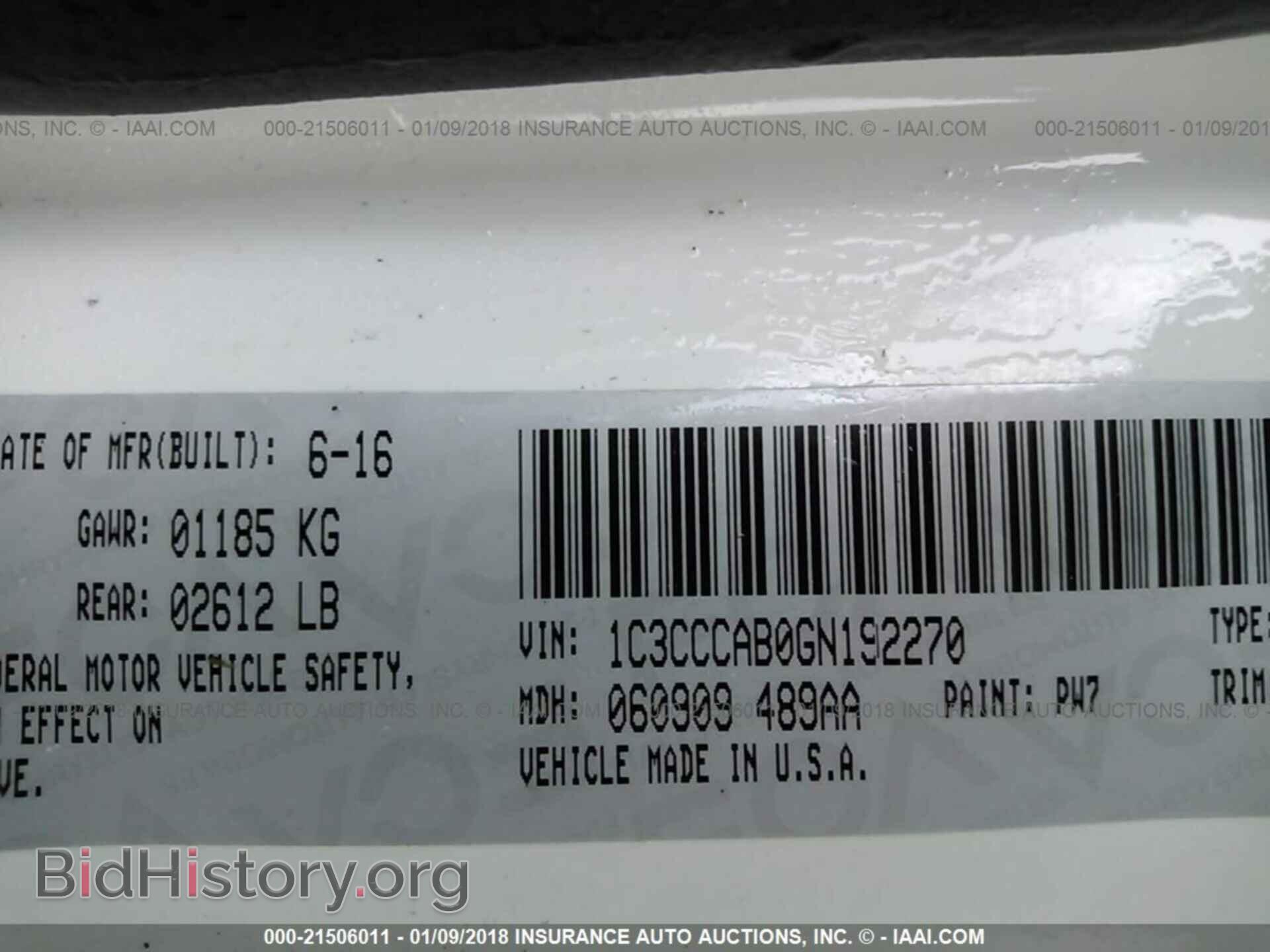 2016 Chrysler 200 - VIN: 1C3CCCAB0GN192270 - Photo 9