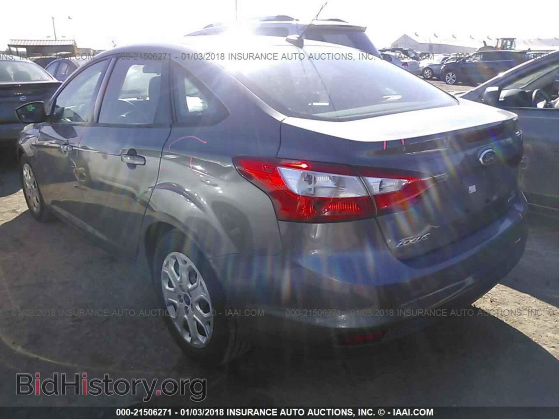 2012 Ford Focus - VIN: 1FAHP3F29CL365150 - Photo 3