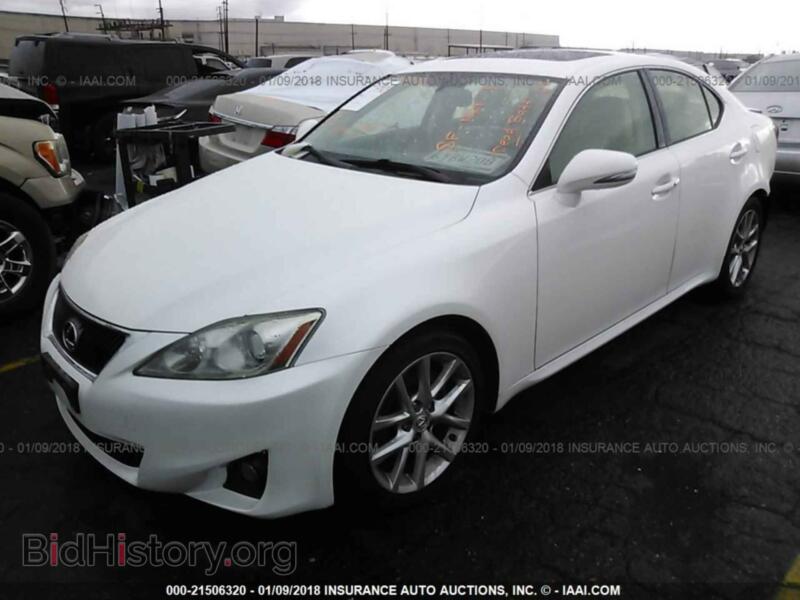 2012 Lexus IS (VIN JTHBF5C28C5181906) — фото 2 из 10