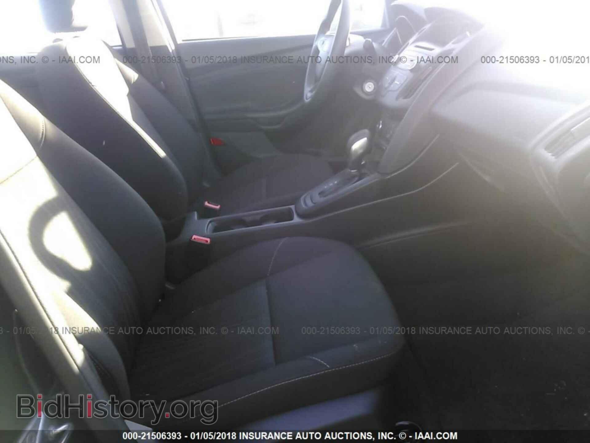 2016 Ford Focus - VIN: 1FADP3E22GL395676 - Фото 5