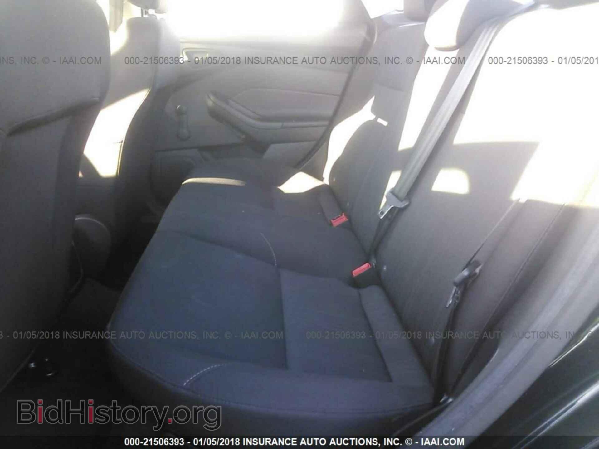 2016 Ford Focus - VIN: 1FADP3E22GL395676 - Фото 8
