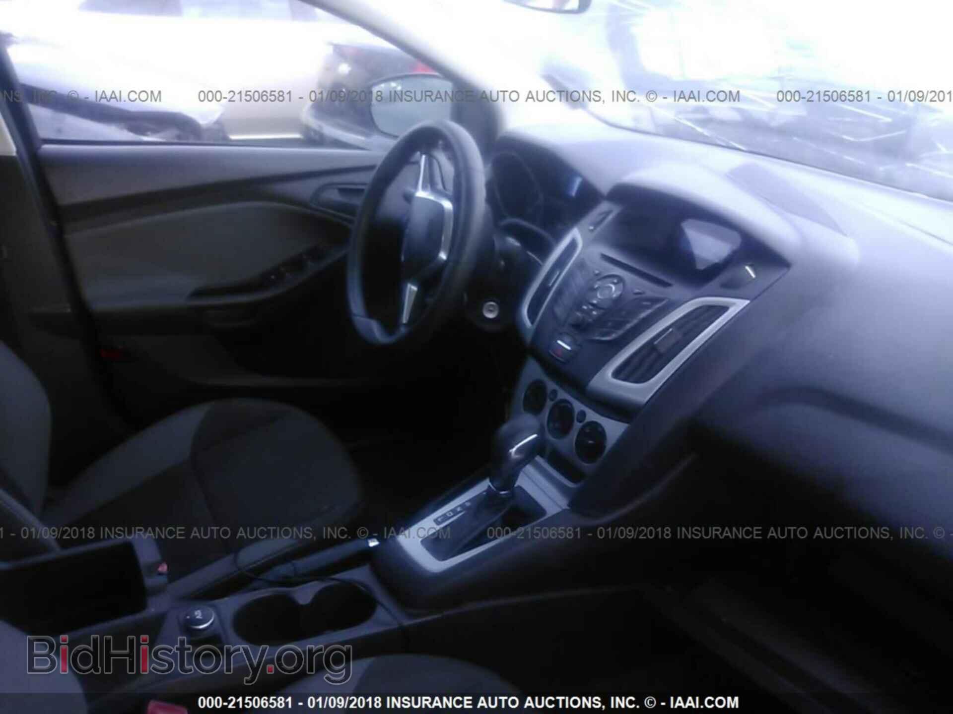 2012 Ford Focus - VIN: 1FAHP3F23CL148371 - Photo 5
