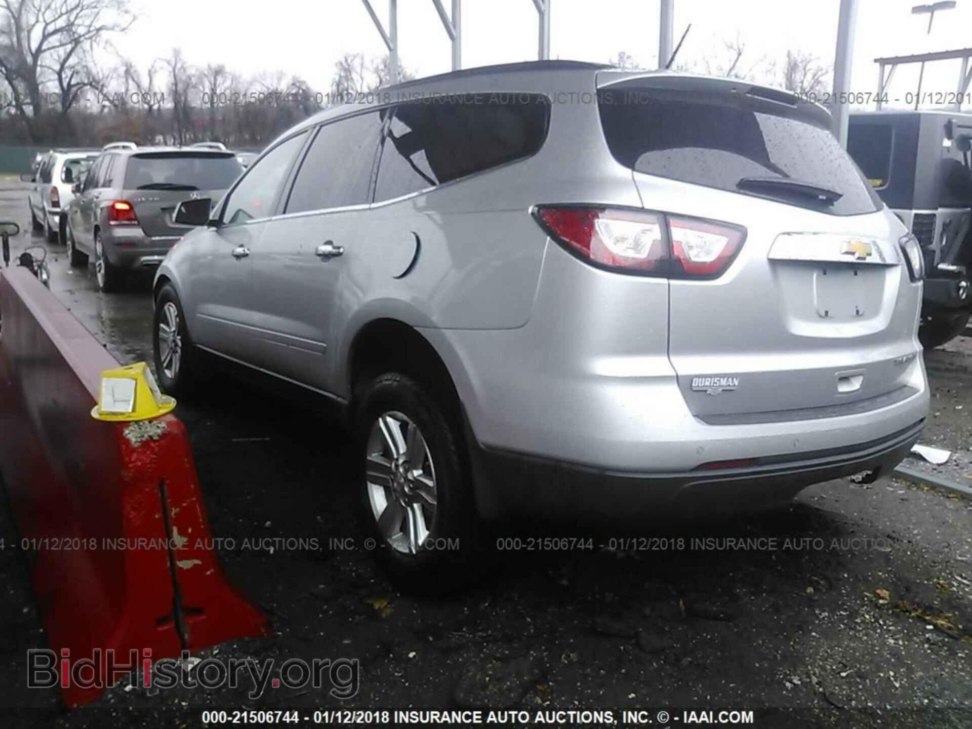 2014 Chevrolet Traverse - VIN: 1GNKRHKD9EJ352810 - Фото 3
