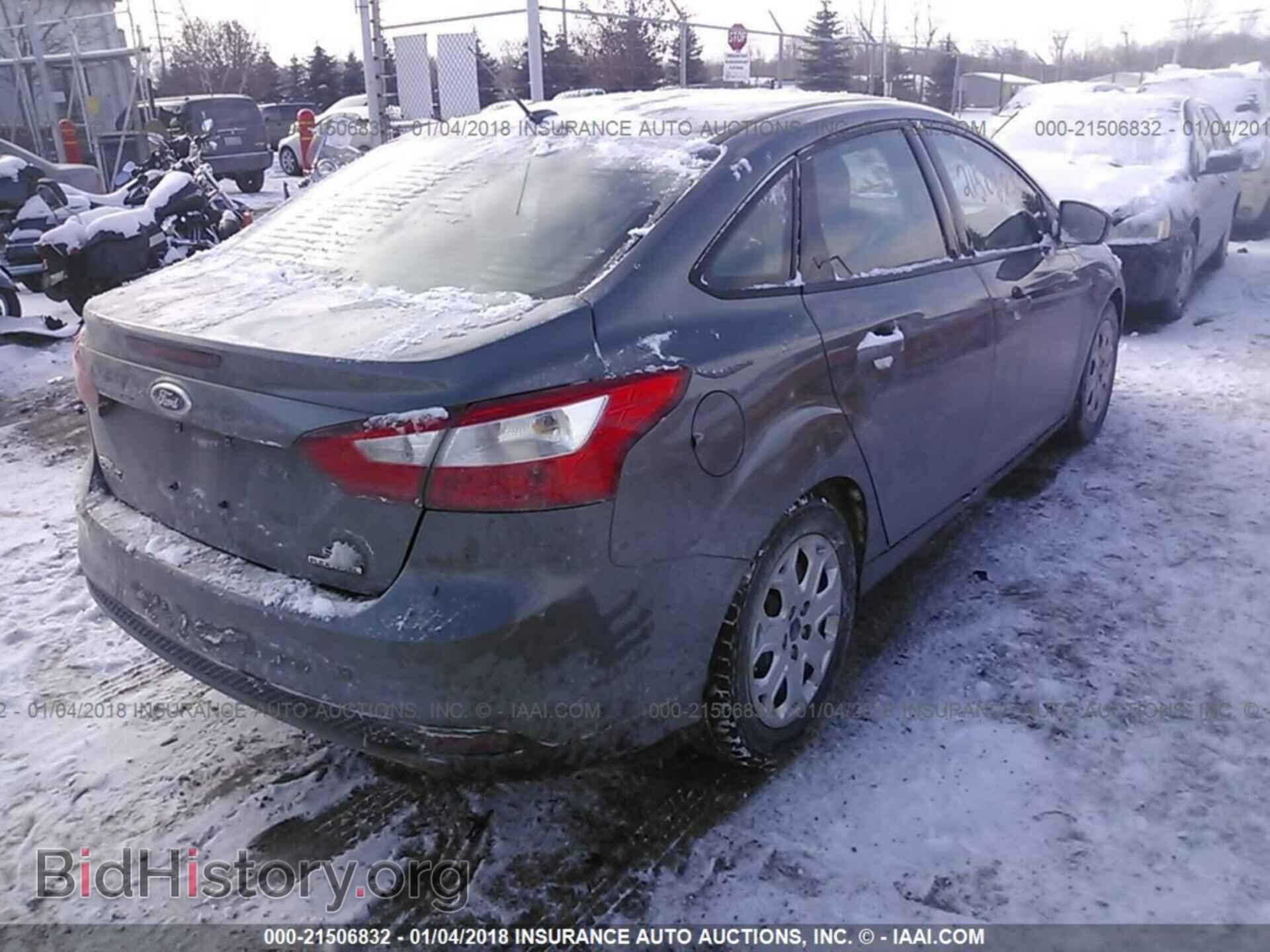 2012 Ford Focus - VIN: 1FAHP3F20CL419791 - Фото 4