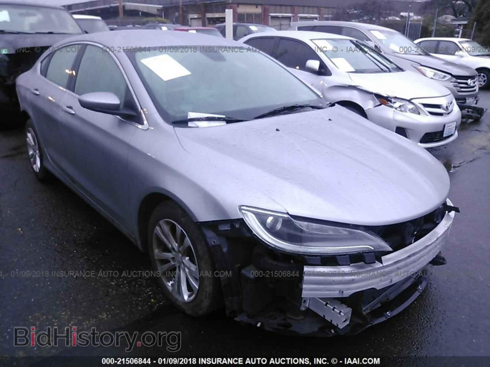Photo 1C3CCCAB8FN669459 - Chrysler 200 2015