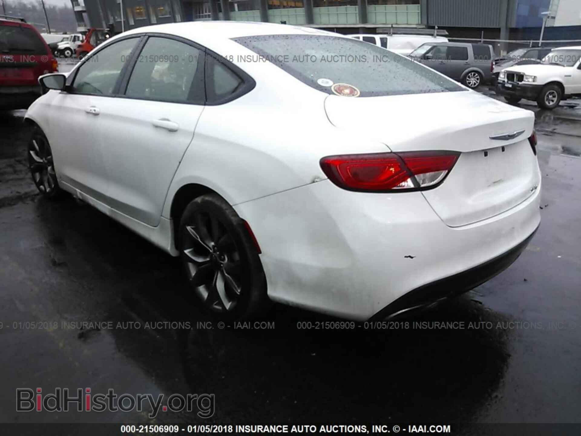 2015 Chrysler 200 - VIN: 1C3CCCBB3FN567646 - Фото 3
