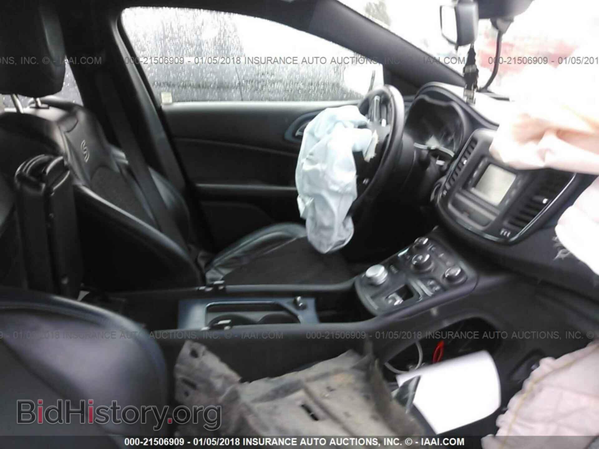 2015 Chrysler 200 - VIN: 1C3CCCBB3FN567646 - Фото 5