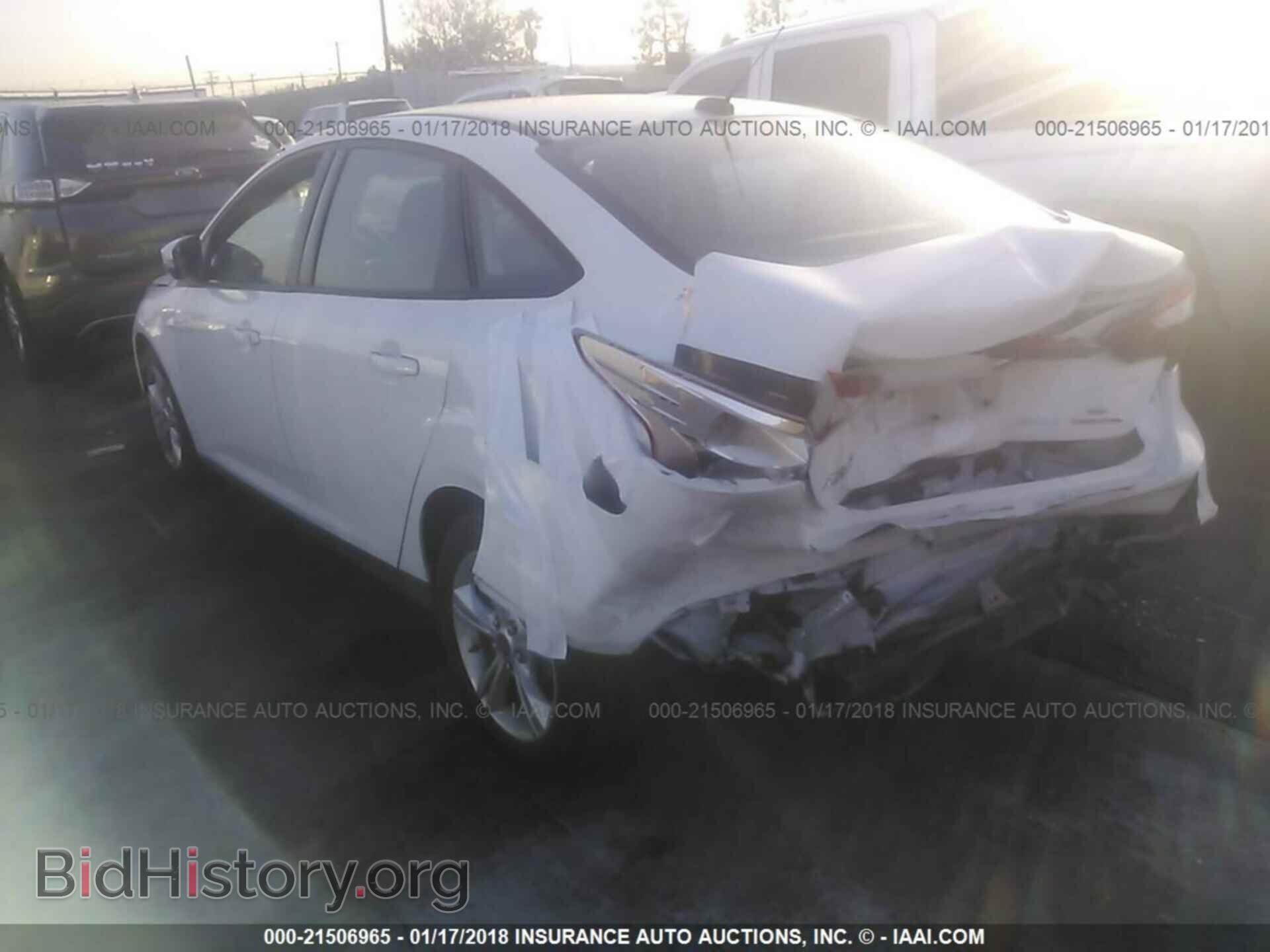 2013 Ford Focus - VIN: 1FADP3F24DL213115 - Photo 3