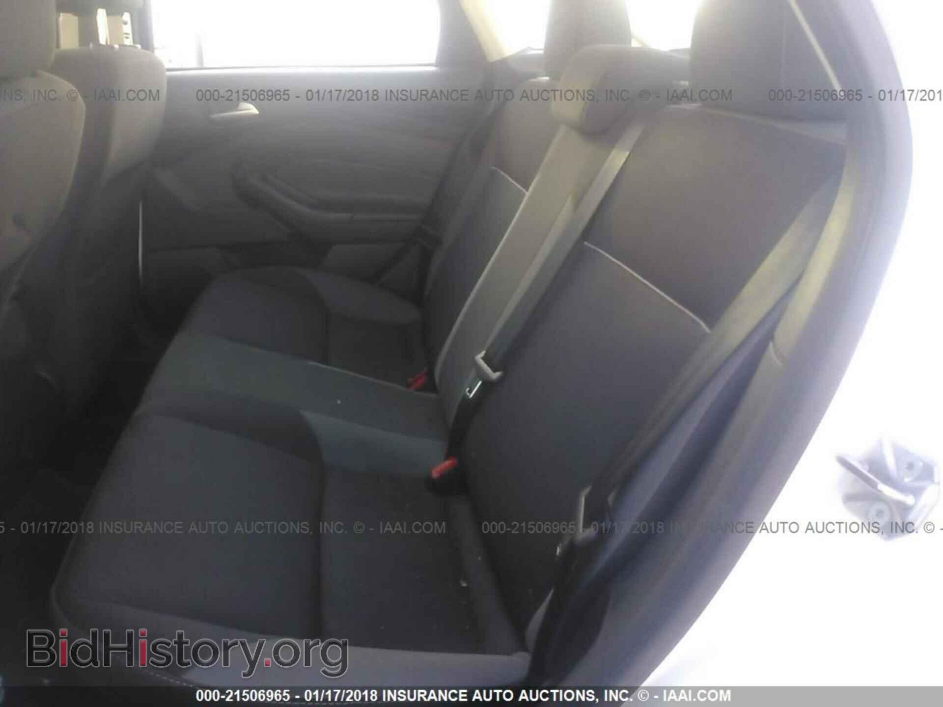 2013 Ford Focus - VIN: 1FADP3F24DL213115 - Photo 8