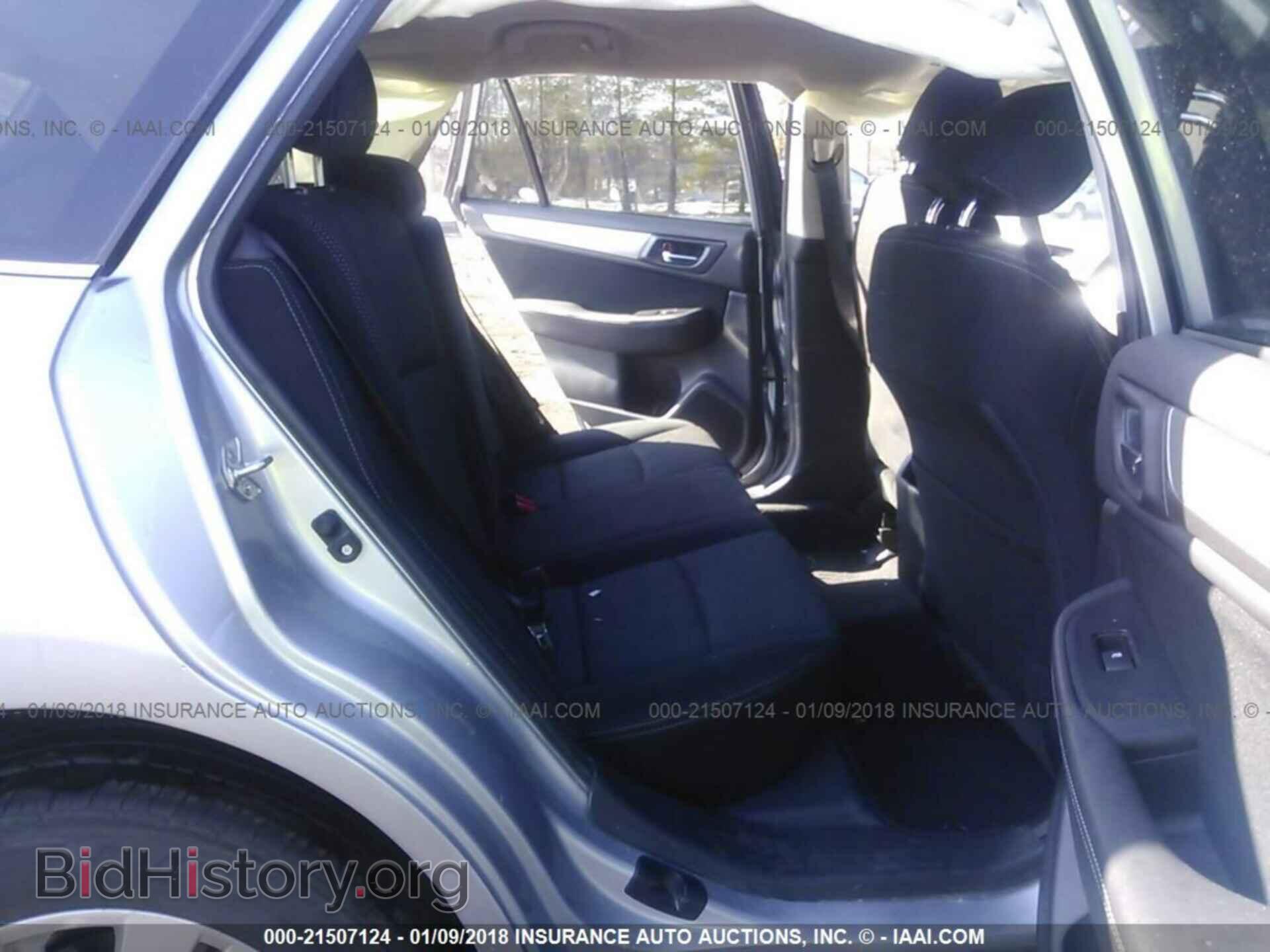2016 Subaru Outback - VIN: 4S4BSAFC1G3240110 - Photo 8