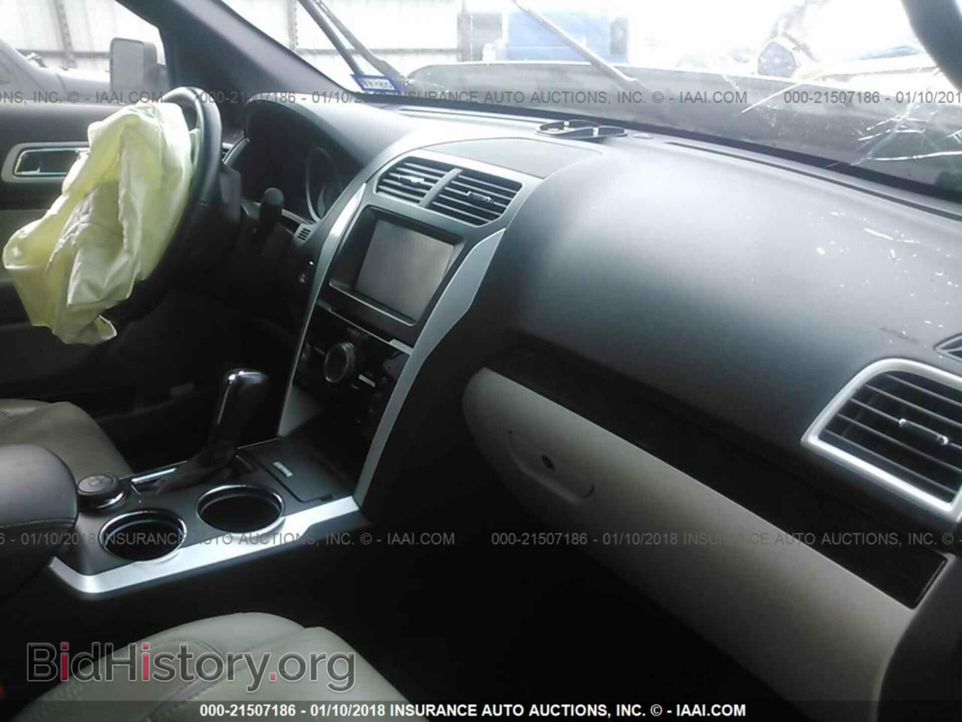 2014 Ford Explorer - VIN: 1FM5K8F82EGB09923 - Photo 5