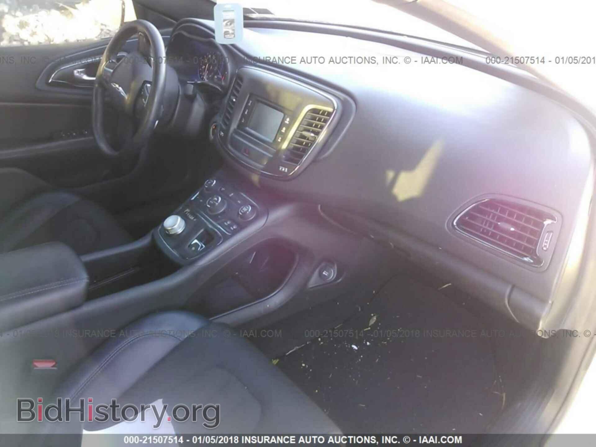 2015 Chrysler 200 - VIN: 1C3CCCDG7FN589156 - Photo 5