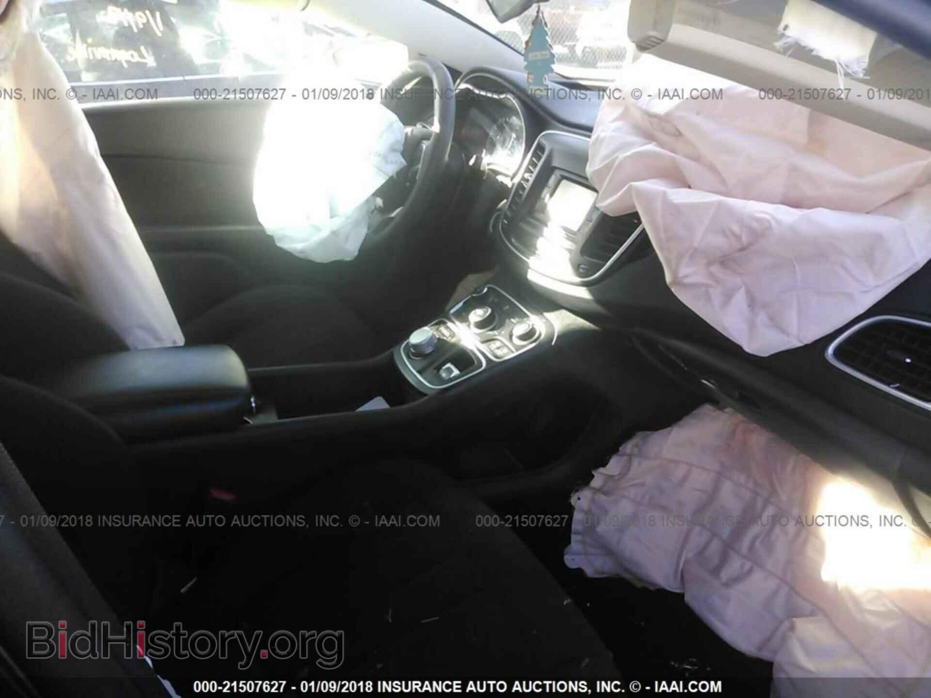 2015 Chrysler 200 - VIN: 1C3CCCAB2FN718669 - Photo 5