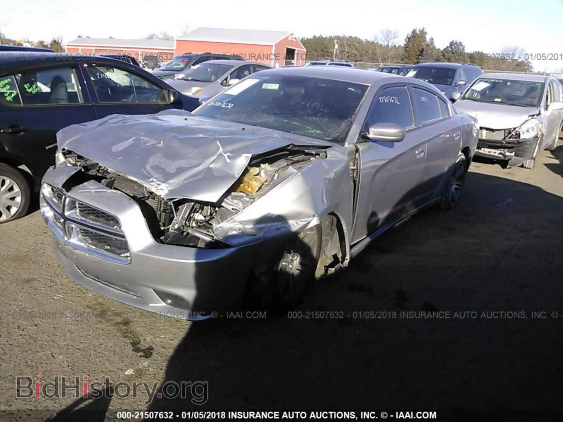2013 Dodge Charger - VIN: 2C3CDXBG7DH638224 - Photo 2