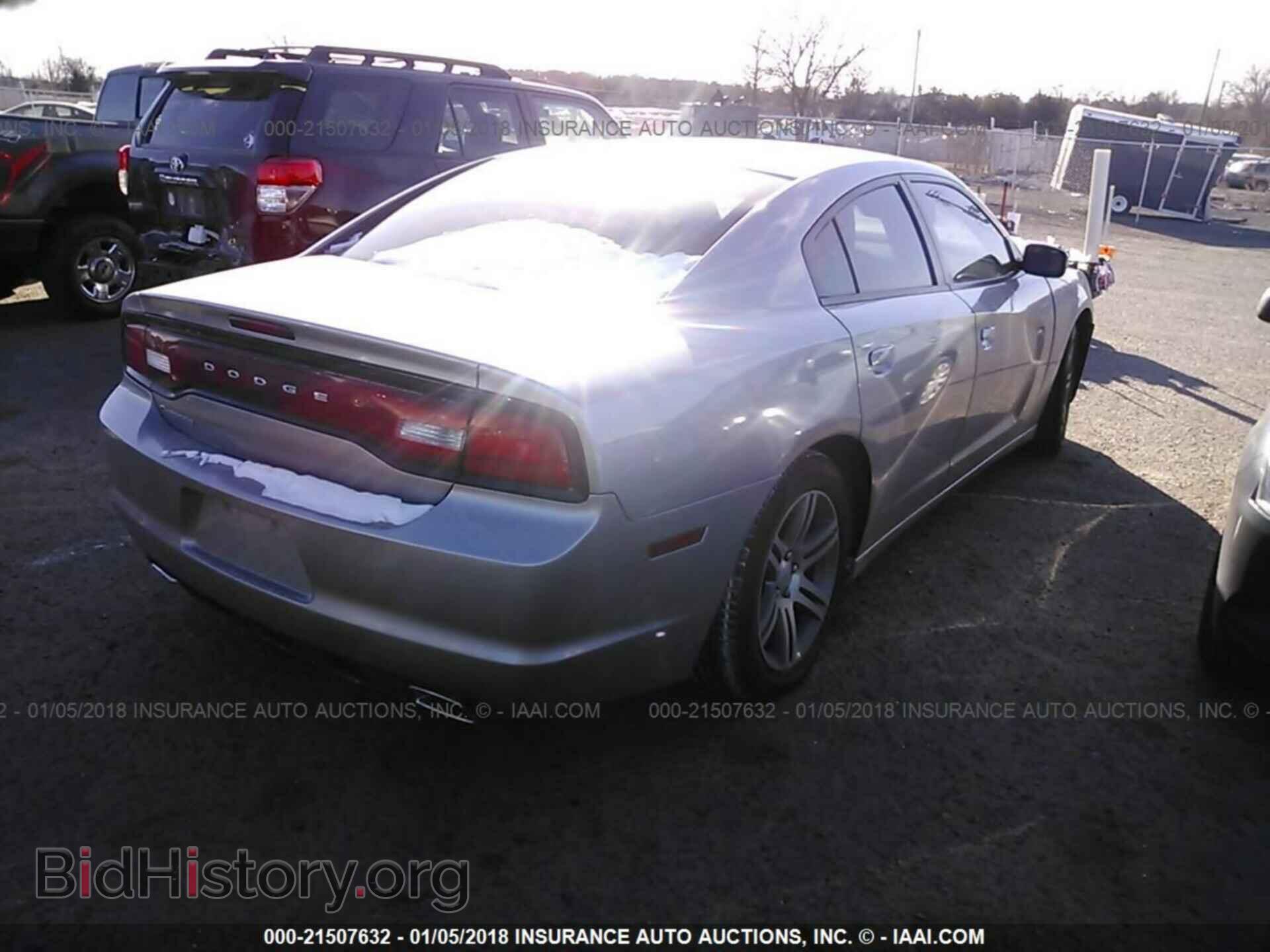 2013 Dodge Charger - VIN: 2C3CDXBG7DH638224 - Photo 4