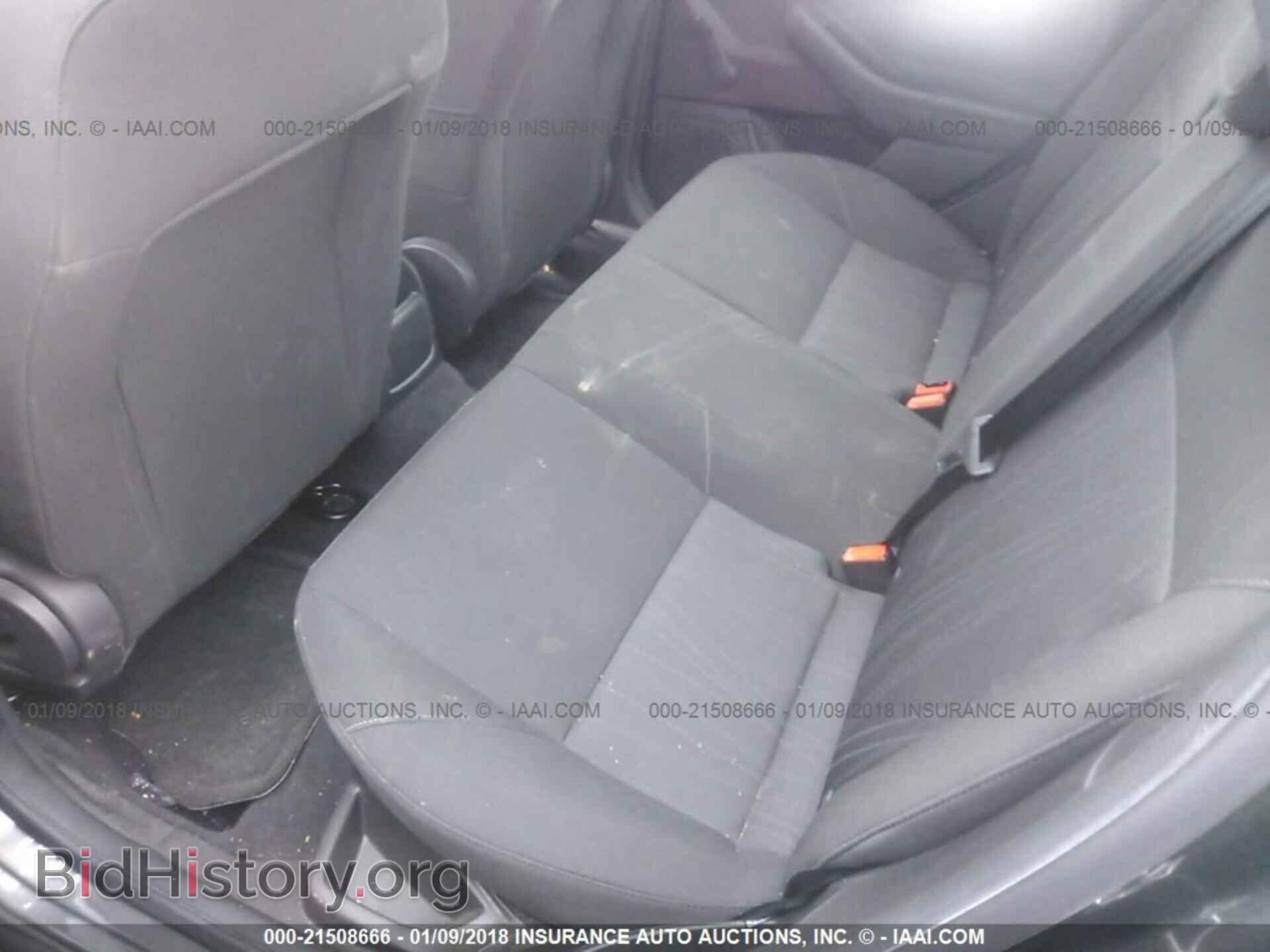 2016 Ford Focus - VIN: 1FADP3E24GL224444 - Photo 8