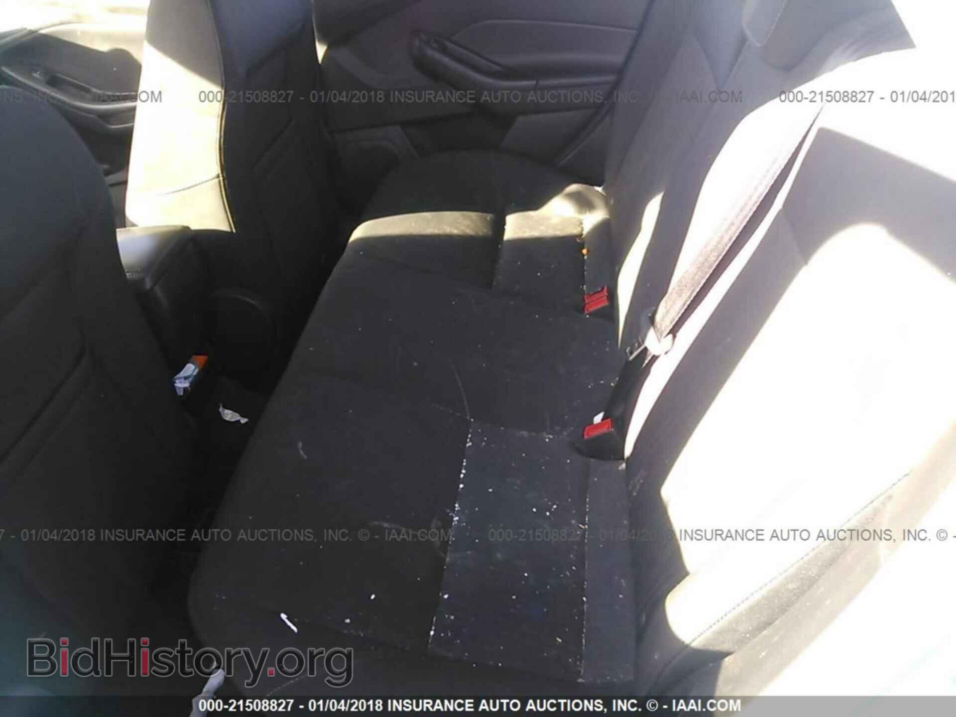 2016 Ford Focus - VIN: 1FADP3FE8GL212581 - Фото 8