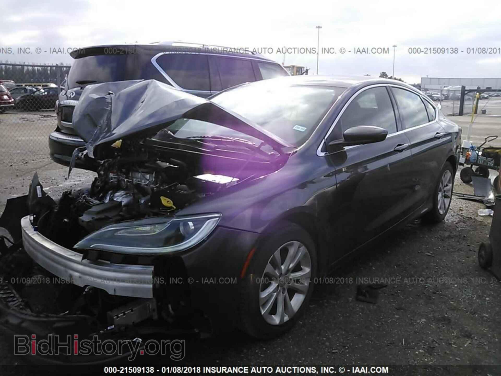 2015 Chrysler 200 - VIN: 1C3CCCAB9FN726266 - Photo 2