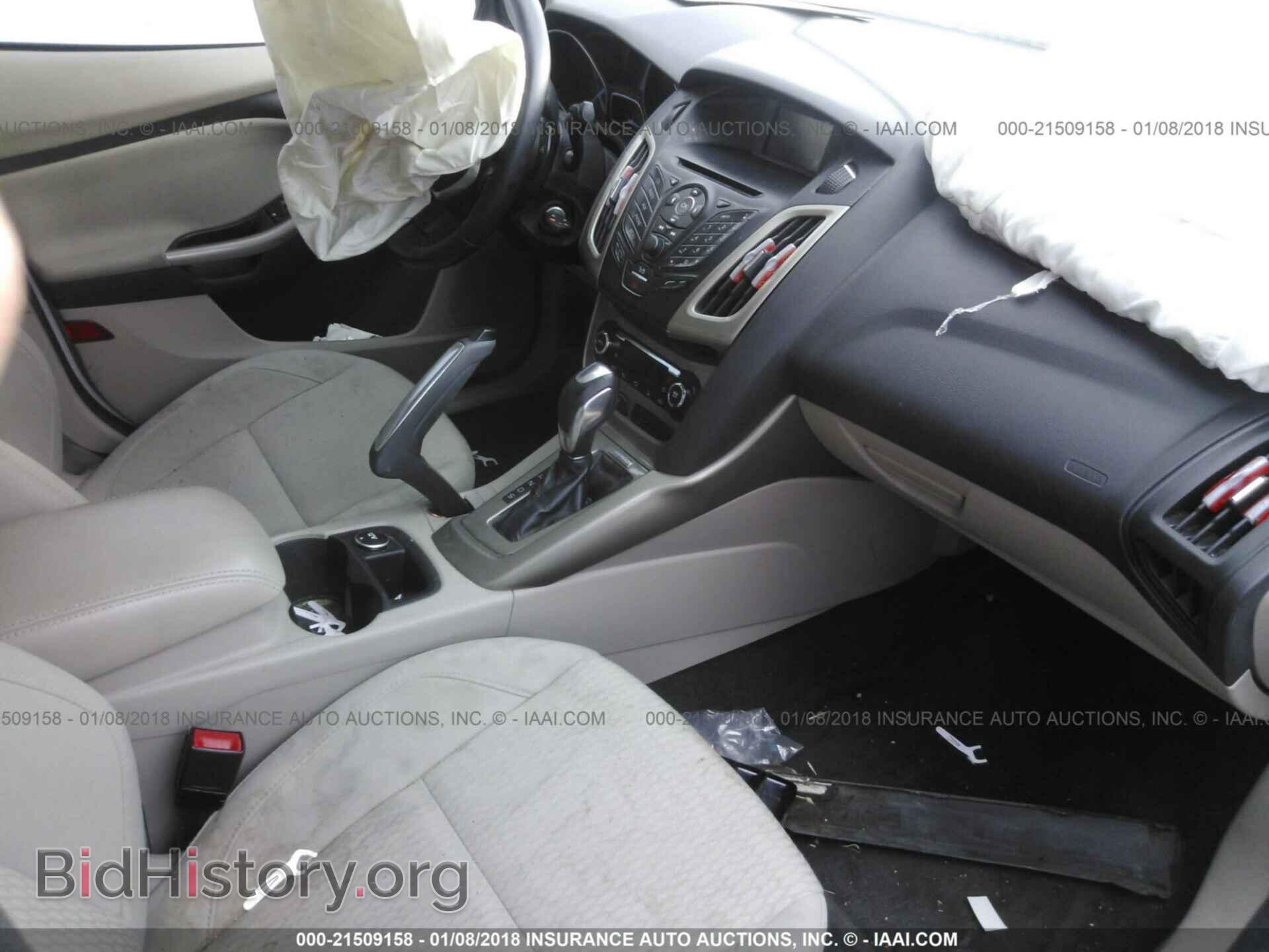 2012 Ford Focus - VIN: 1FAHP3H21CL416833 - Photo 5