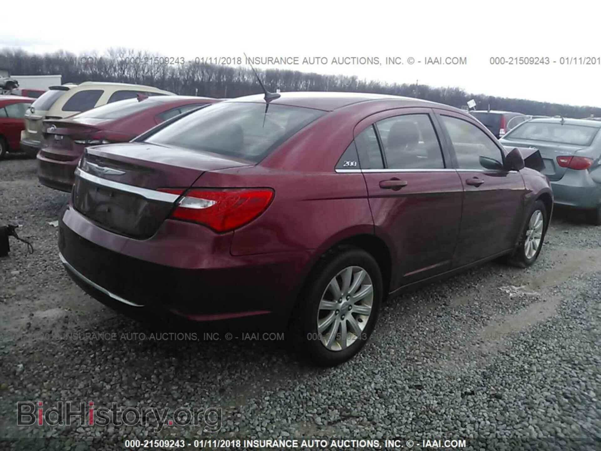 2011 Chrysler 200 - VIN: 1C3BC1FBXBN527097 - Photo 4