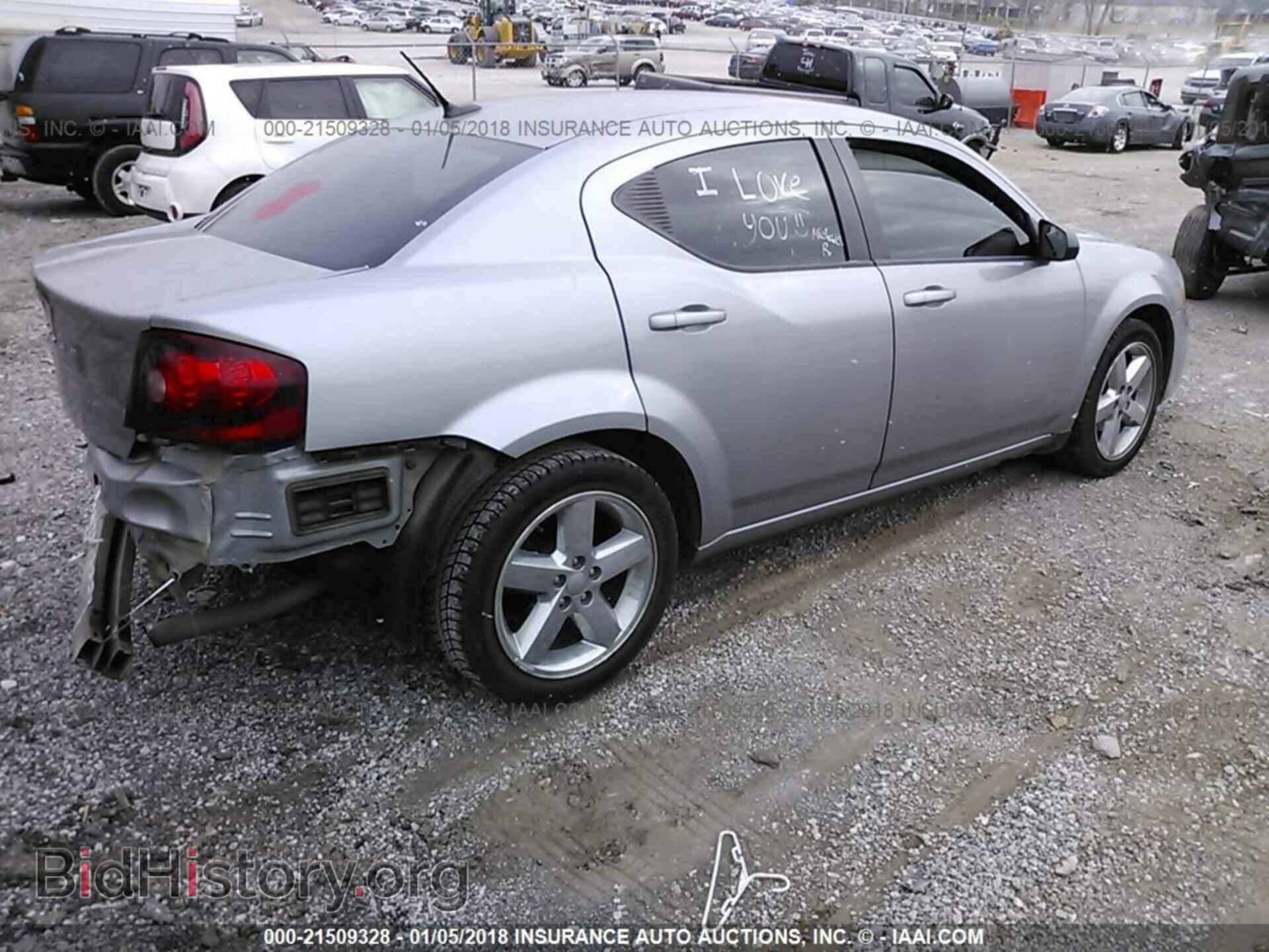 2013 Dodge Avenger - VIN: 1C3CDZABXDN572289 - Photo 4