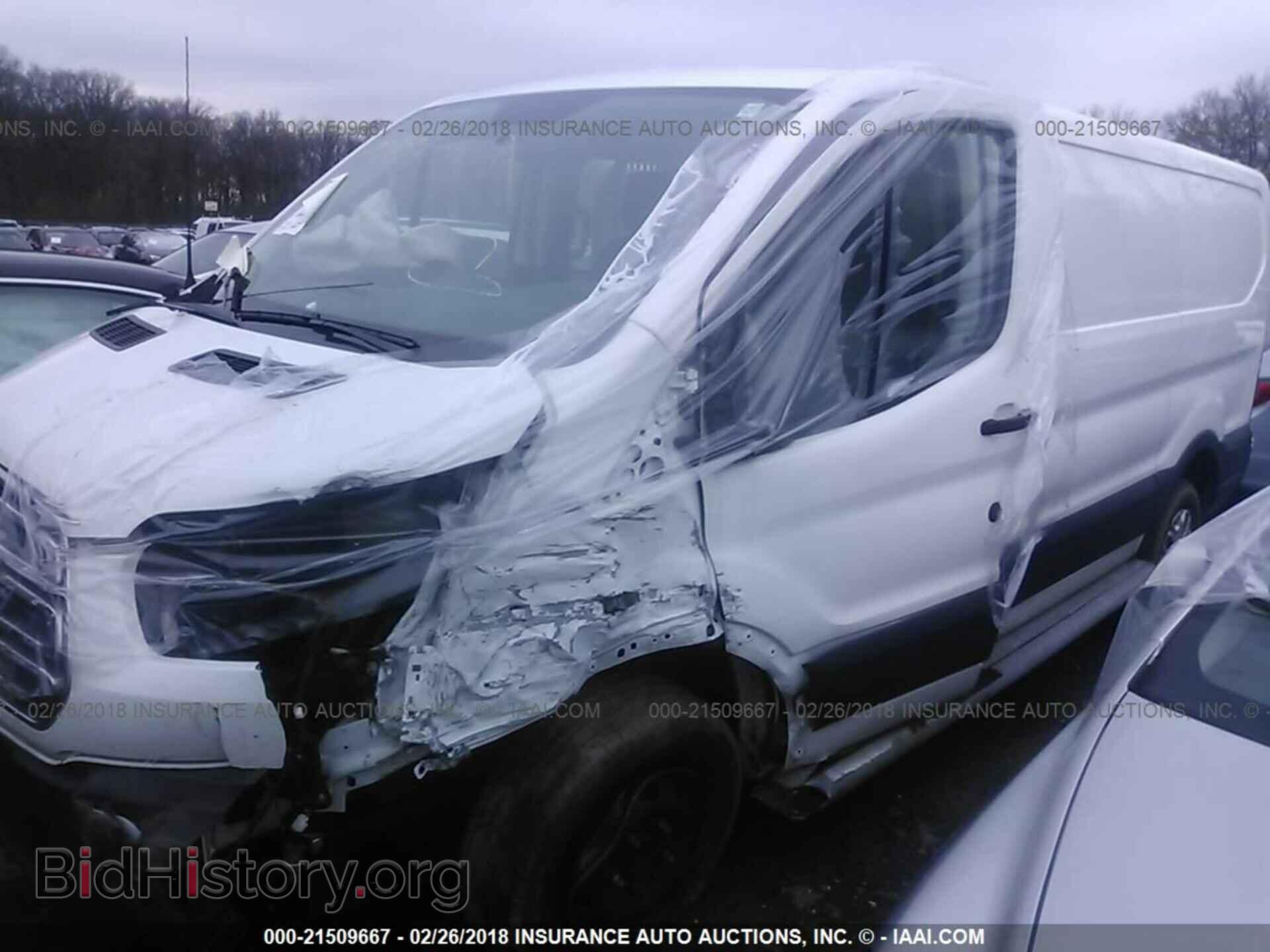 2015 Ford Transit - VIN: 1FTNR1ZM9FKA60704 - Фото 2
