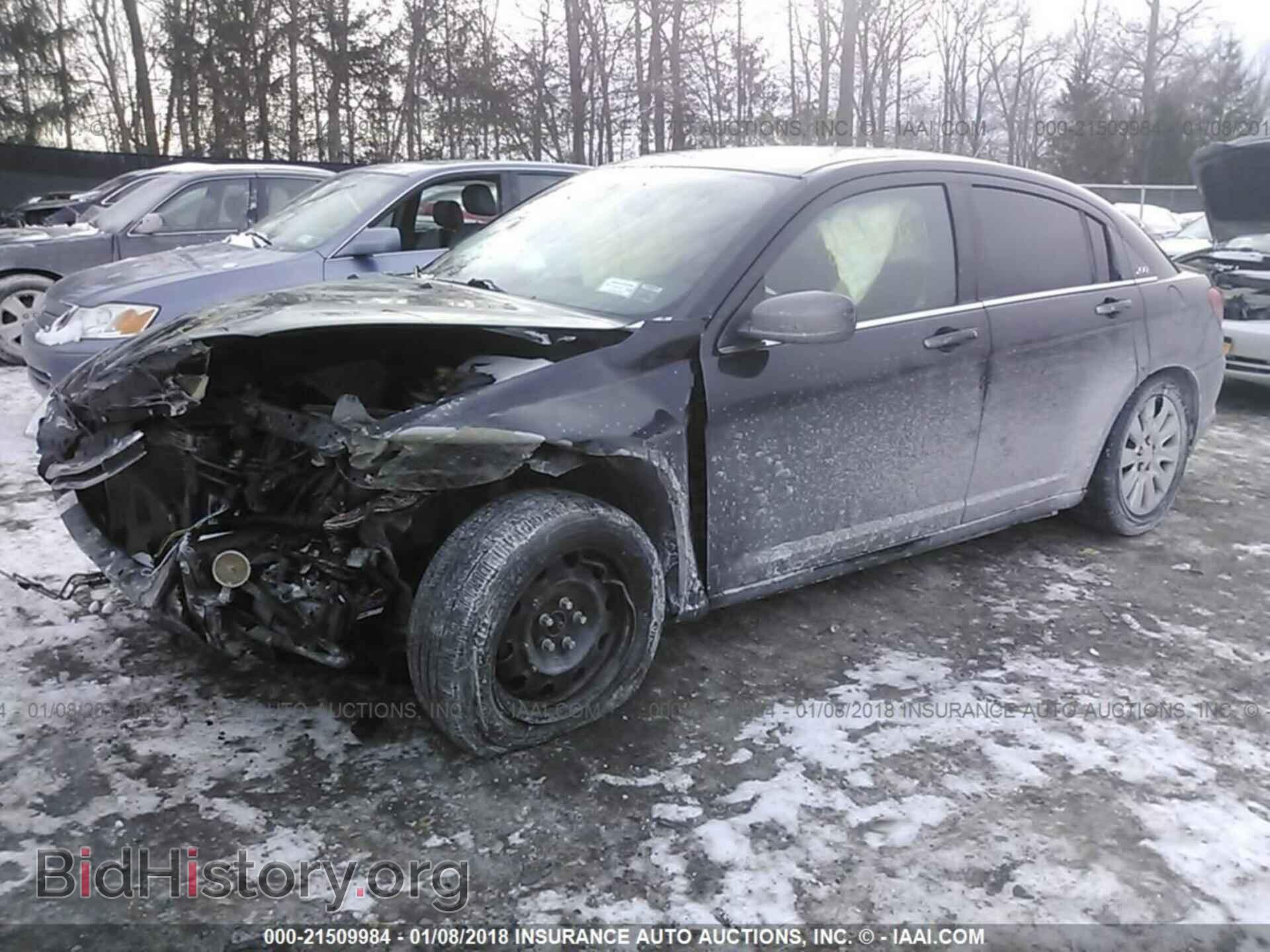 2012 Chrysler 200 - VIN: 1C3CCBAB7CN127226 - Photo 2