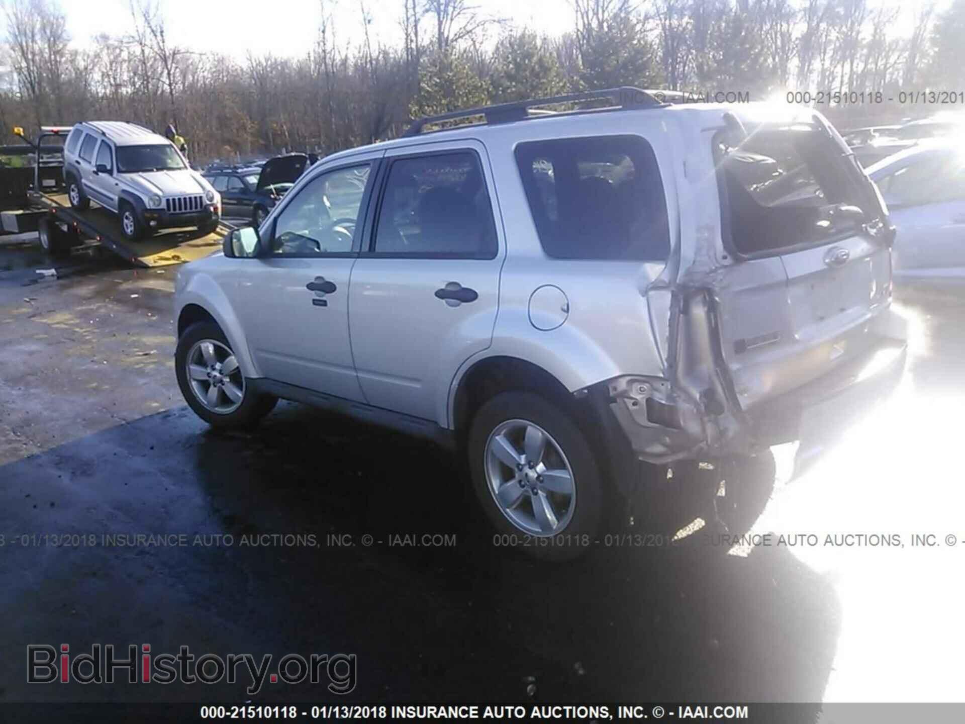 2012 Ford Escape - VIN: 1FMCU9DG4CKB99166 - Фото 3