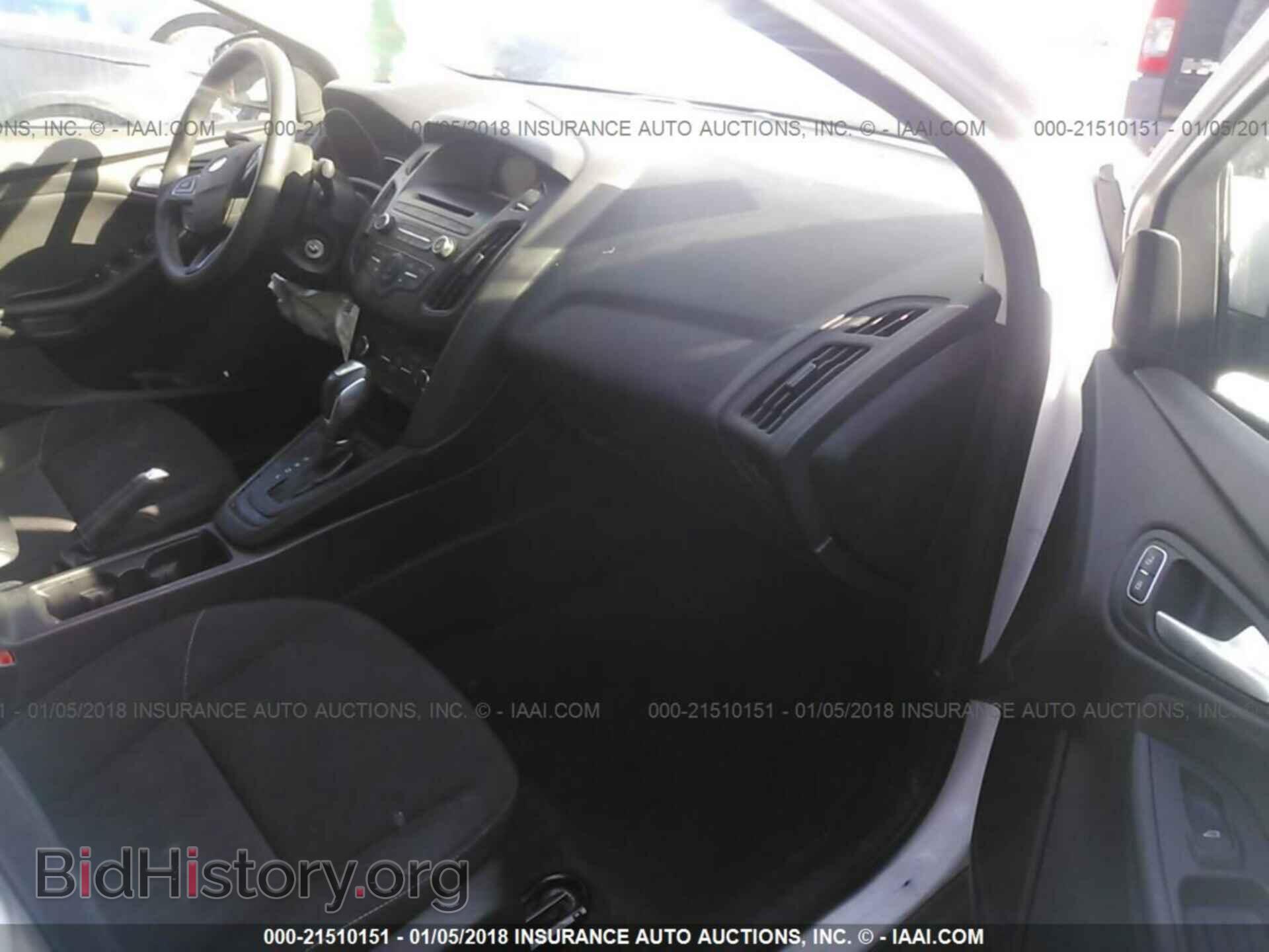 2015 Ford Focus - VIN: 1FADP3F27FL206839 - Photo 5