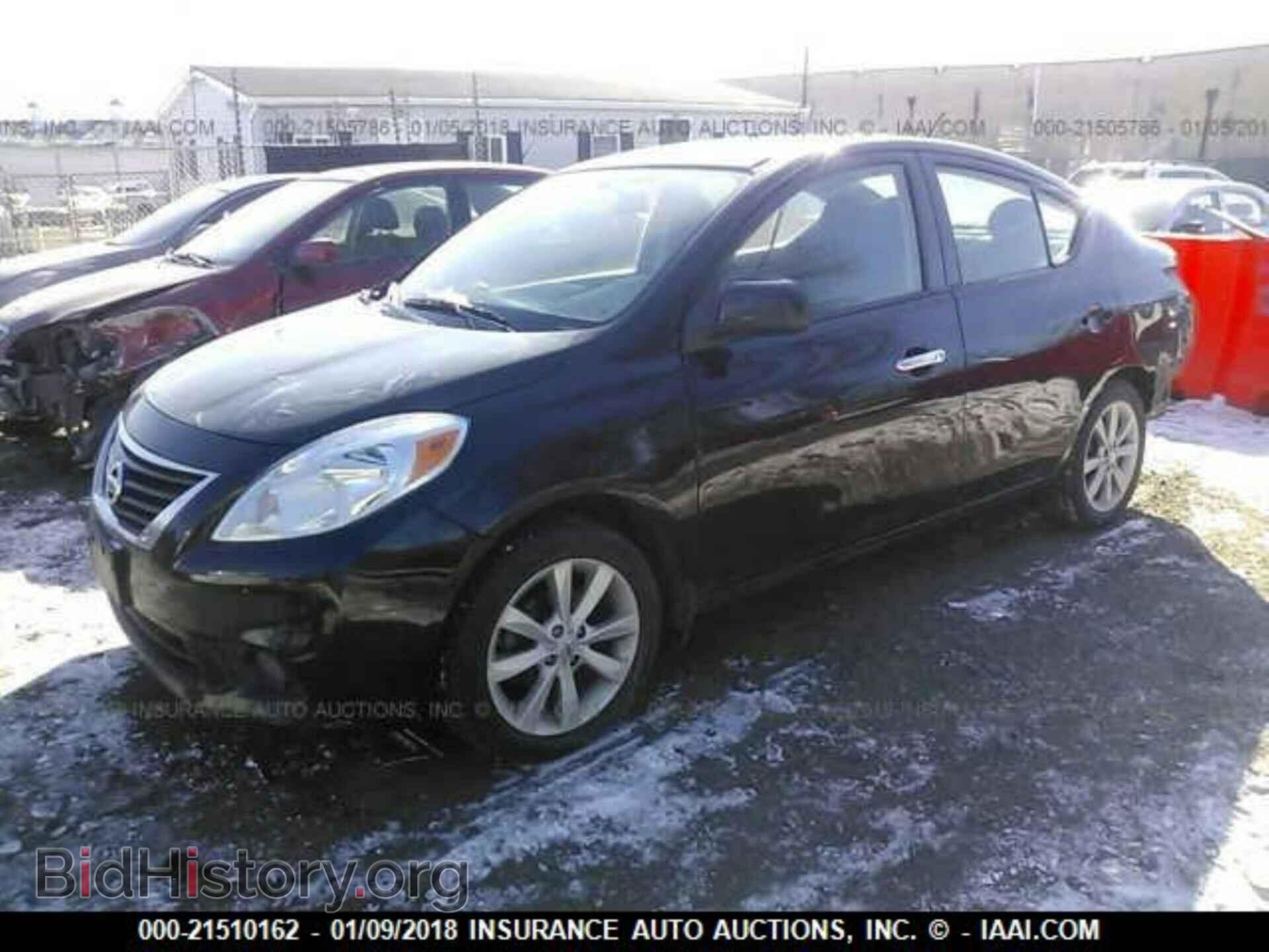 2014 Nissan Versa - VIN: 3N1CN7AP4EL853713 - Фото 2