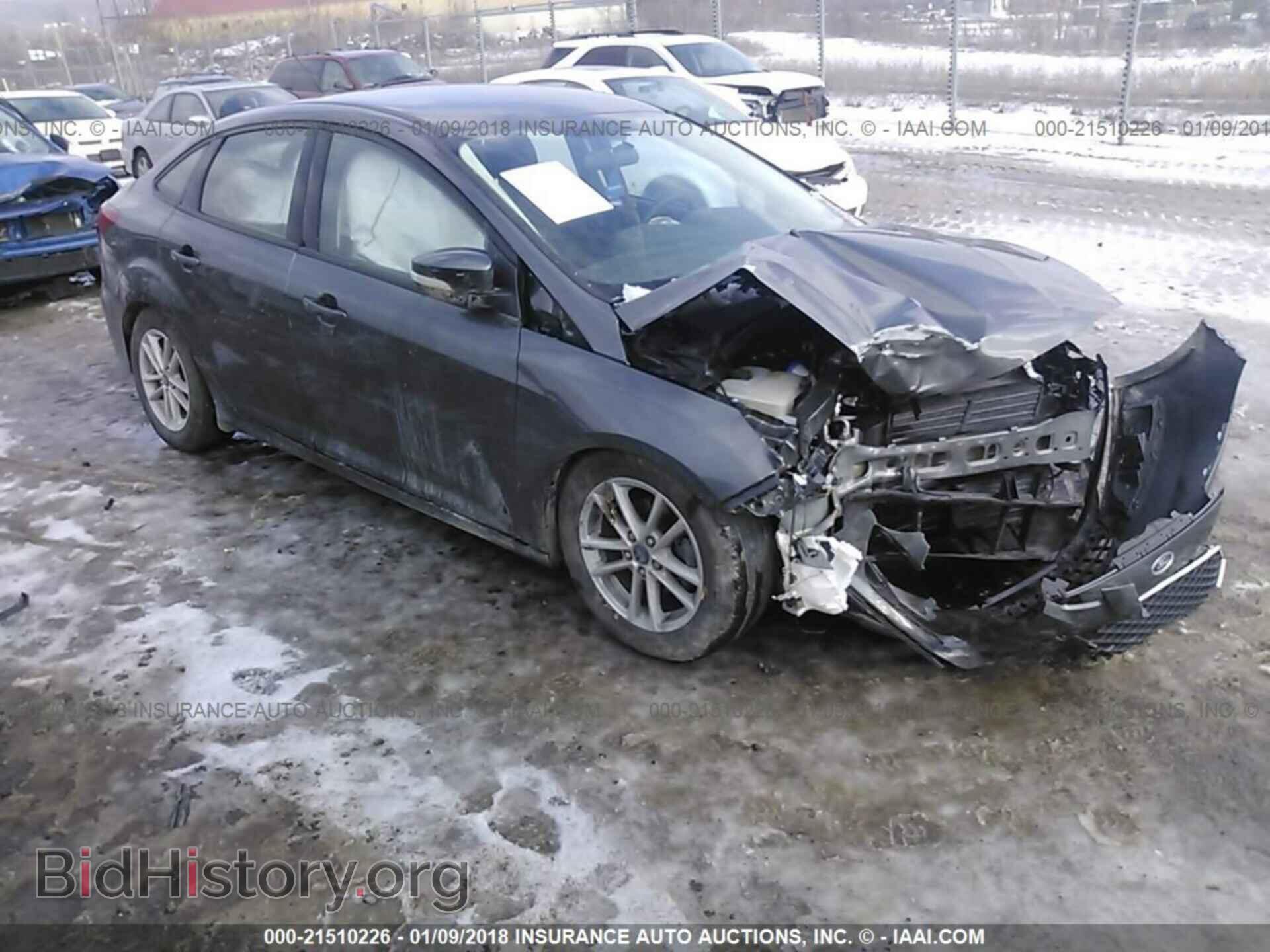 Photo 1FADP3F26HL313027 - Ford Focus 2017