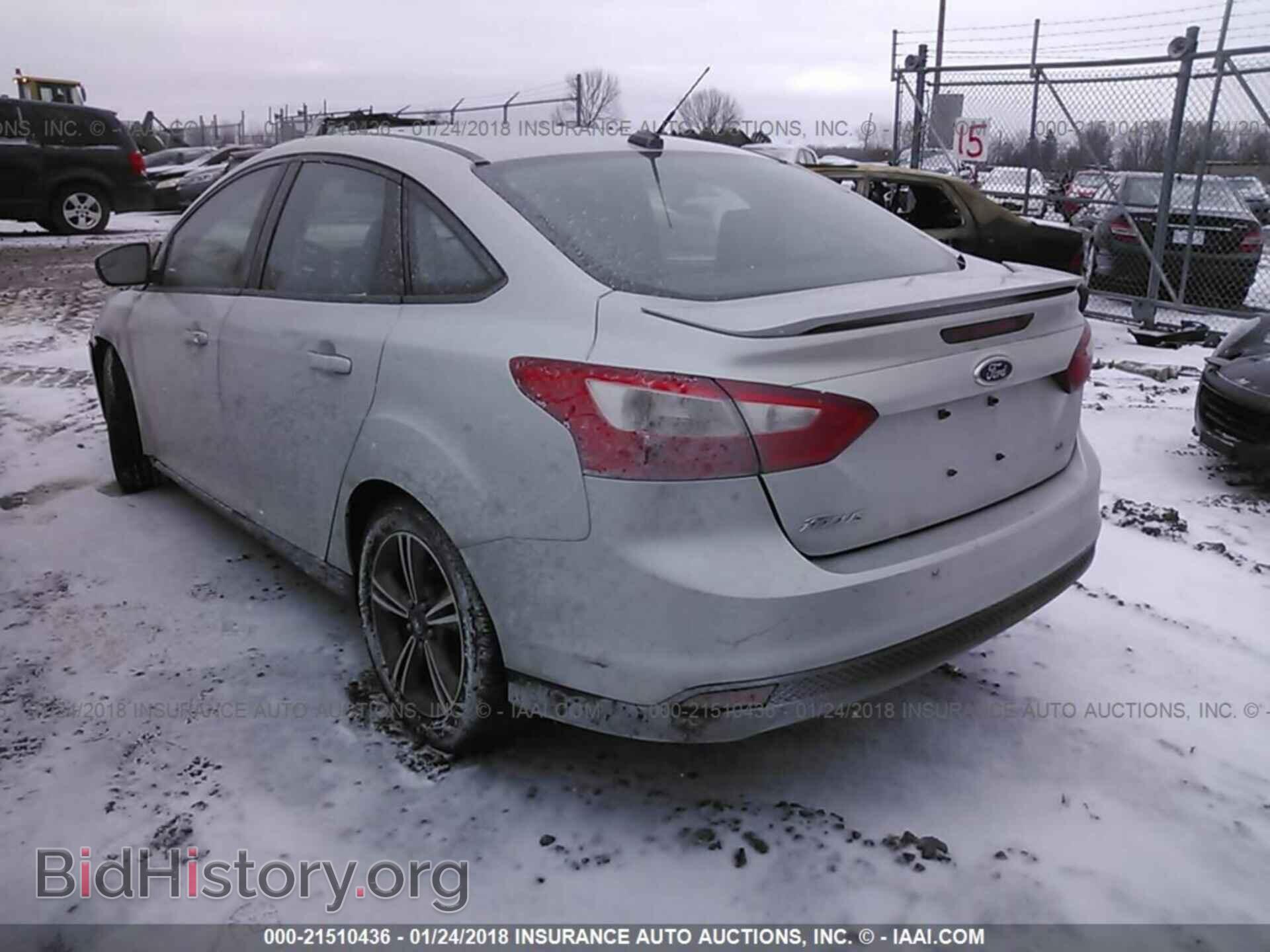 2014 Ford Focus - VIN: 1FADP3F24EL121097 - Фото 3