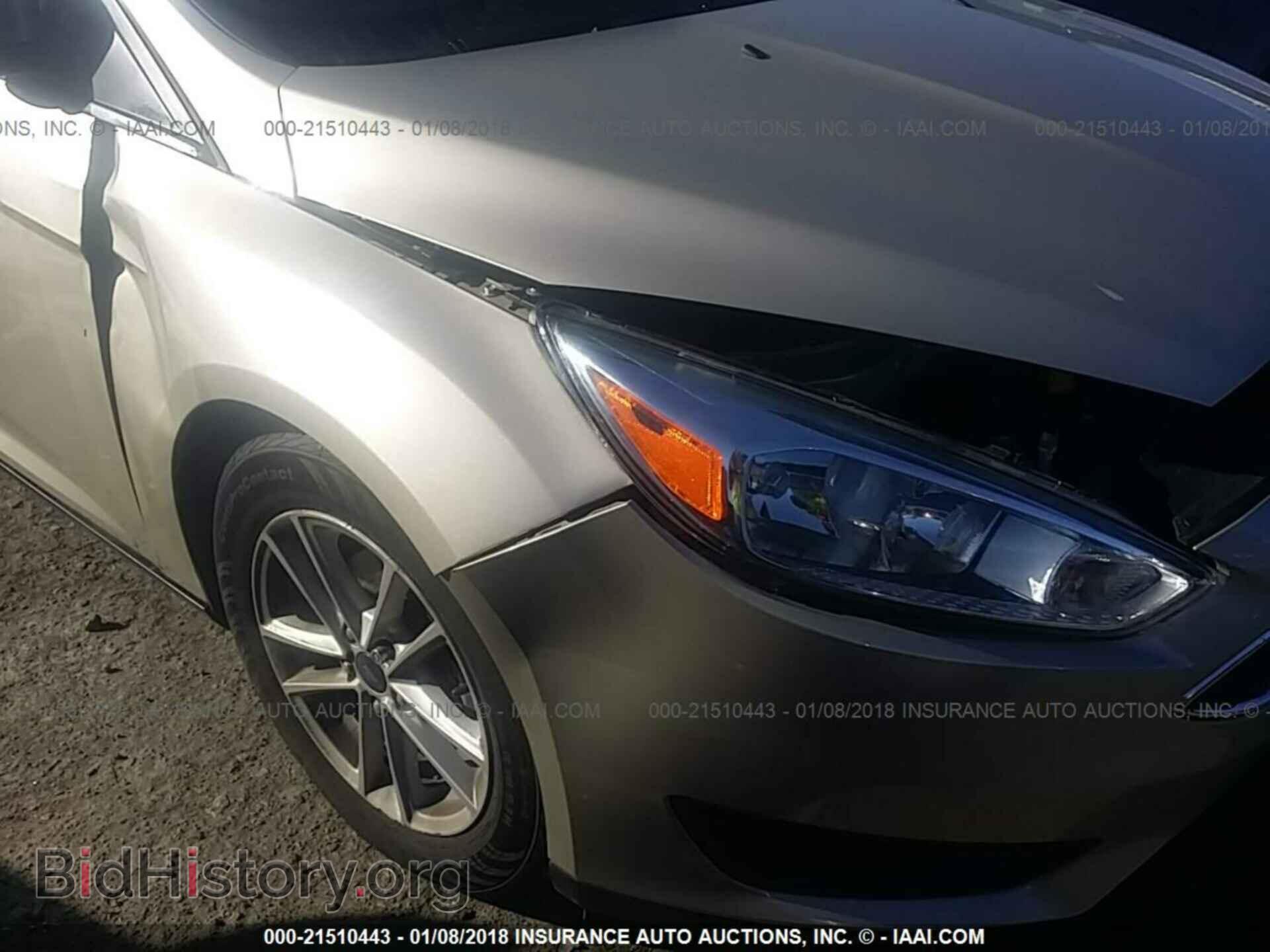 2017 Ford Focus - VIN: 1FADP3F25HL251572 - Photo 6