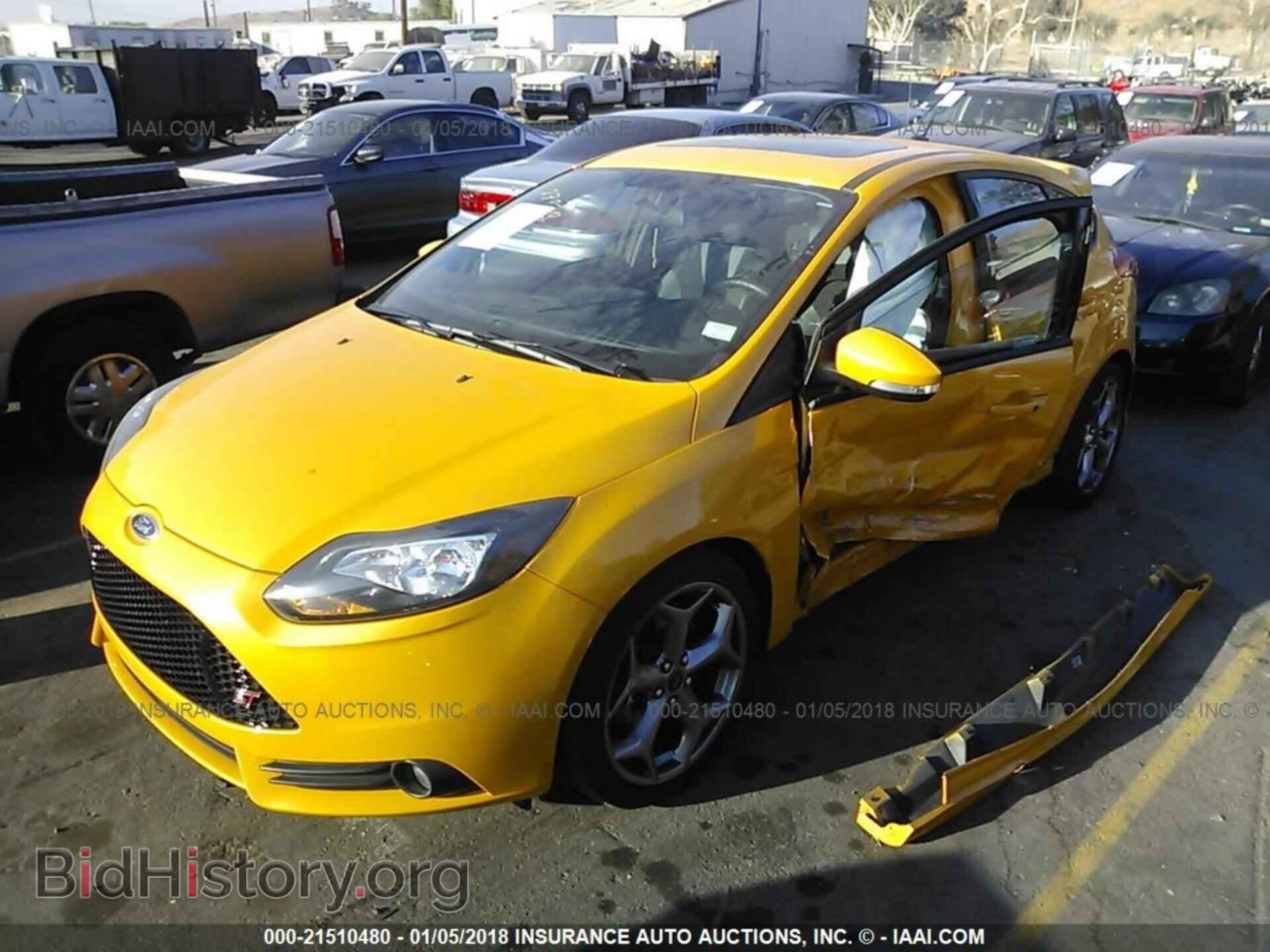 2014 Ford Focus - VIN: 1FADP3L92EL401621 - Фото 2