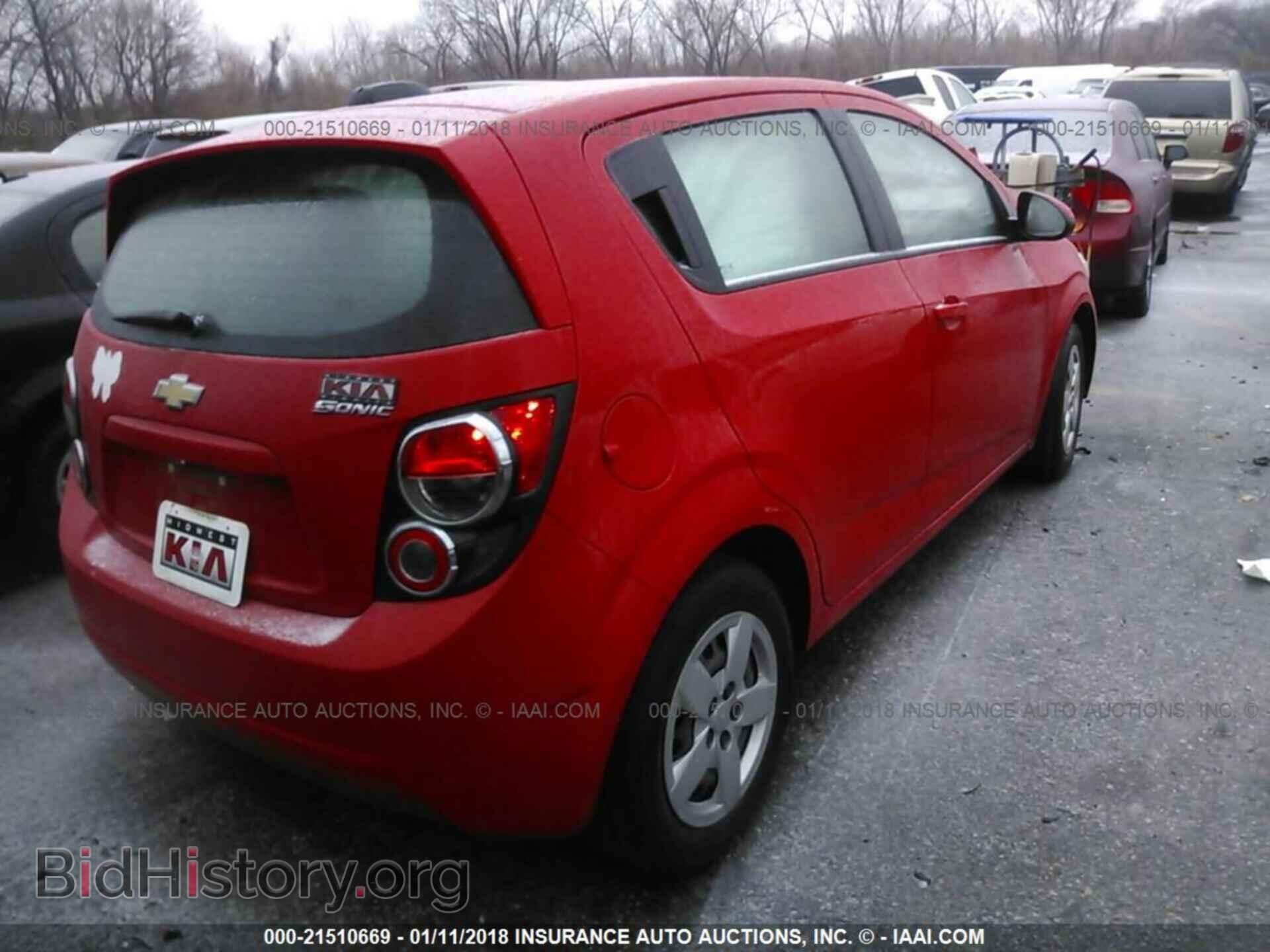 2015 Chevrolet Sonic - VIN: 1G1JA6SH7F4114711 - Фото 4