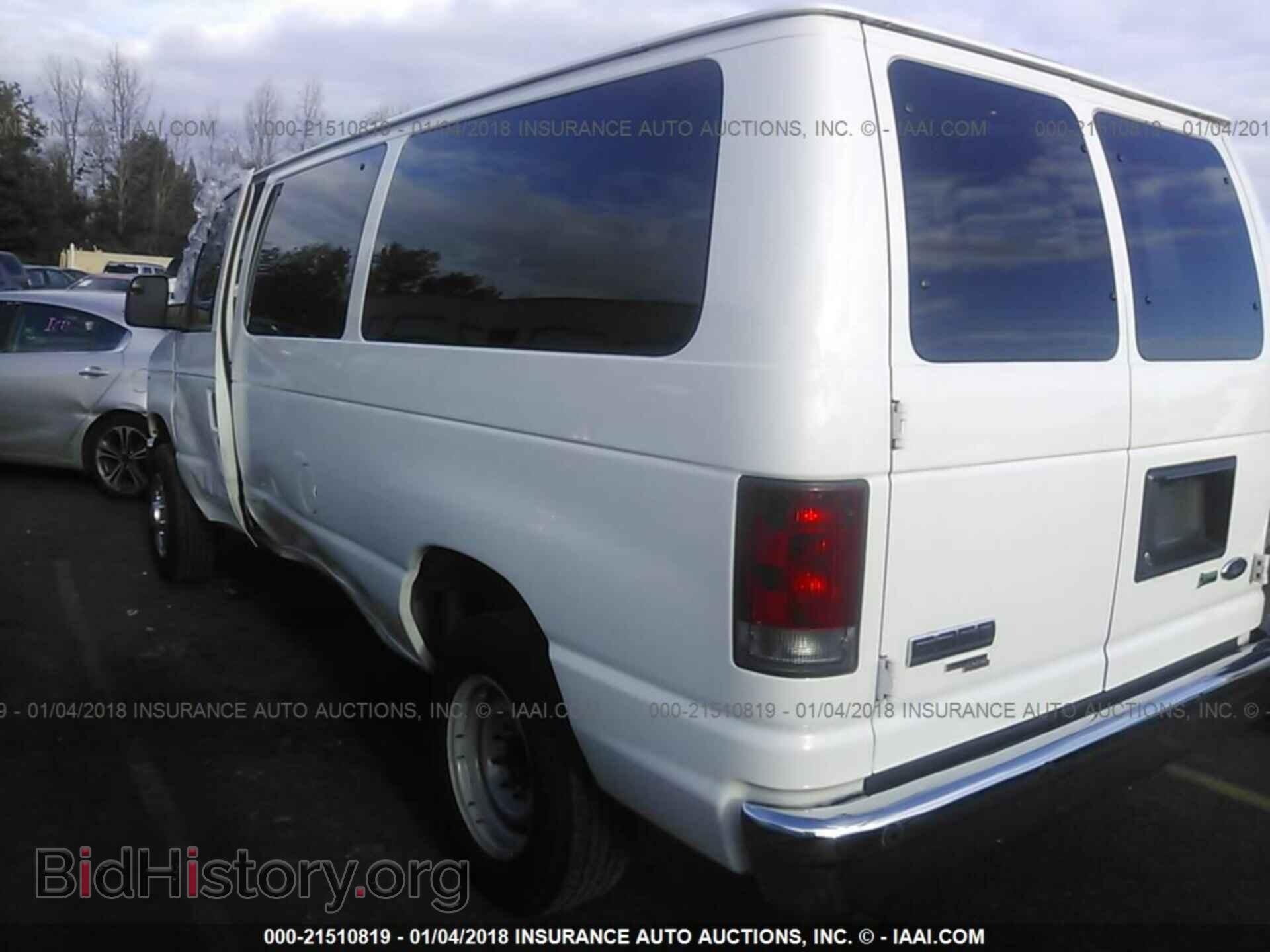2011 Ford Econoline - VIN: 1FBNE3BL3BDB25056 - Фото 3