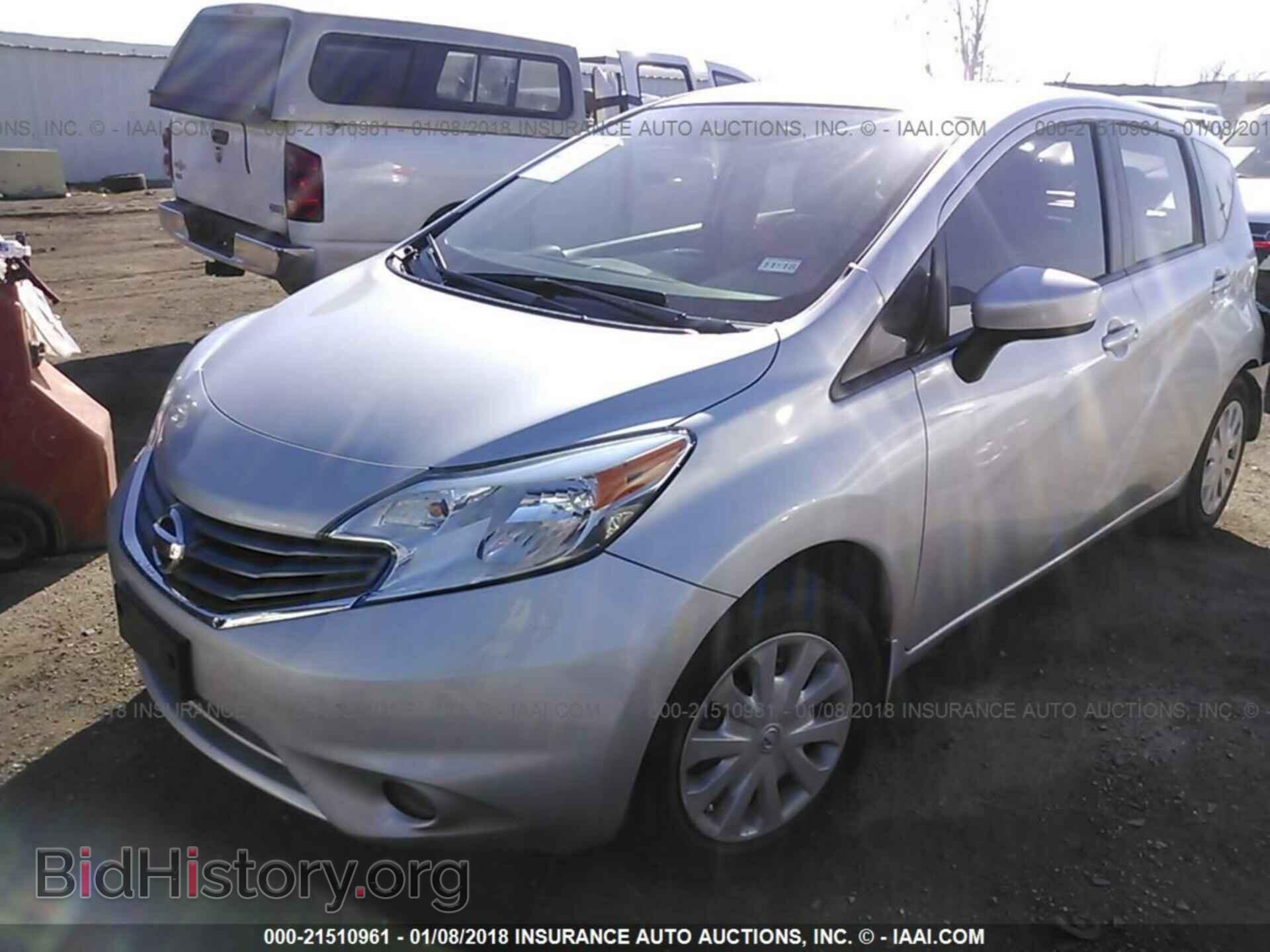 2015 Nissan Versa note - VIN: 3N1CE2CP9FL354584 - Photo 2