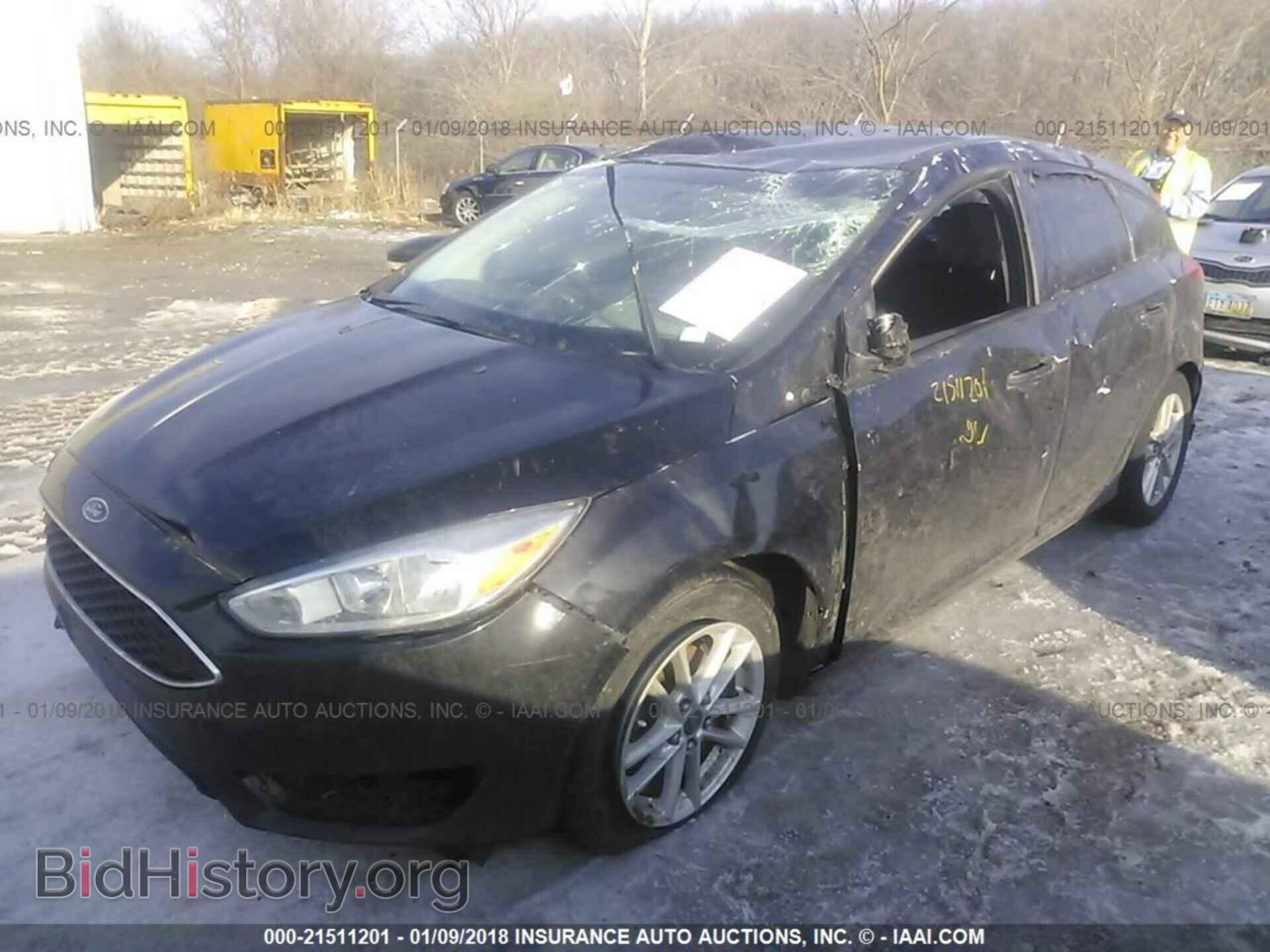 2015 Ford Focus - VIN: 1FADP3KE4FL217796 - Photo 2