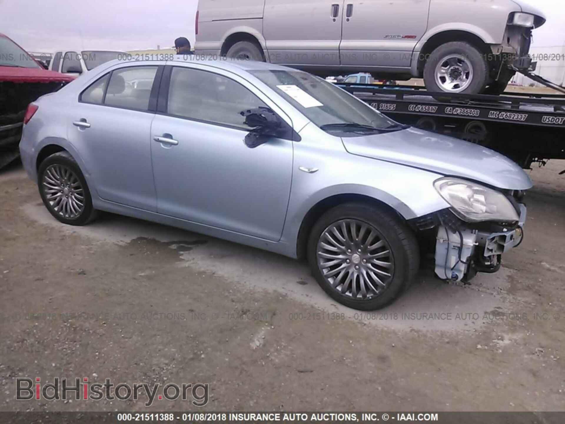Photo JS2RF9A32B6110976 - Suzuki Kizashi 2011