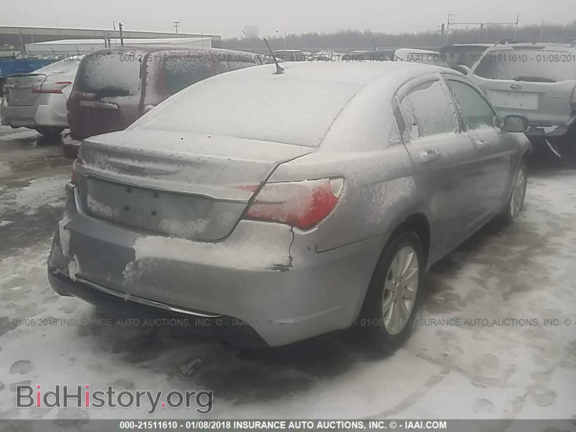 2013 Chrysler 200 - VIN: 1C3CCBBB3DN545573 - Фото 4