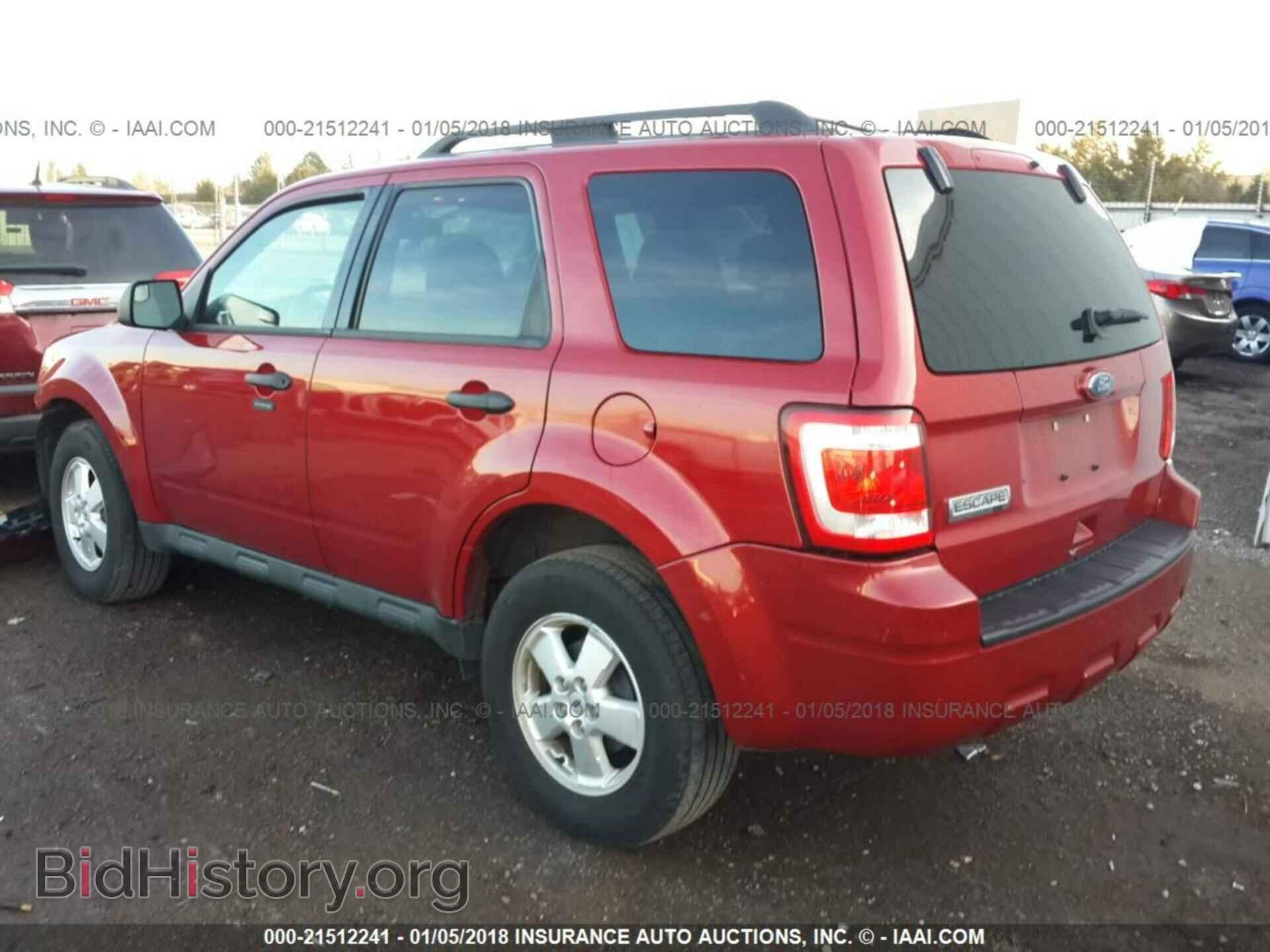 2011 Ford Escape - VIN: 1FMCU9D72BKA44601 - Photo 3