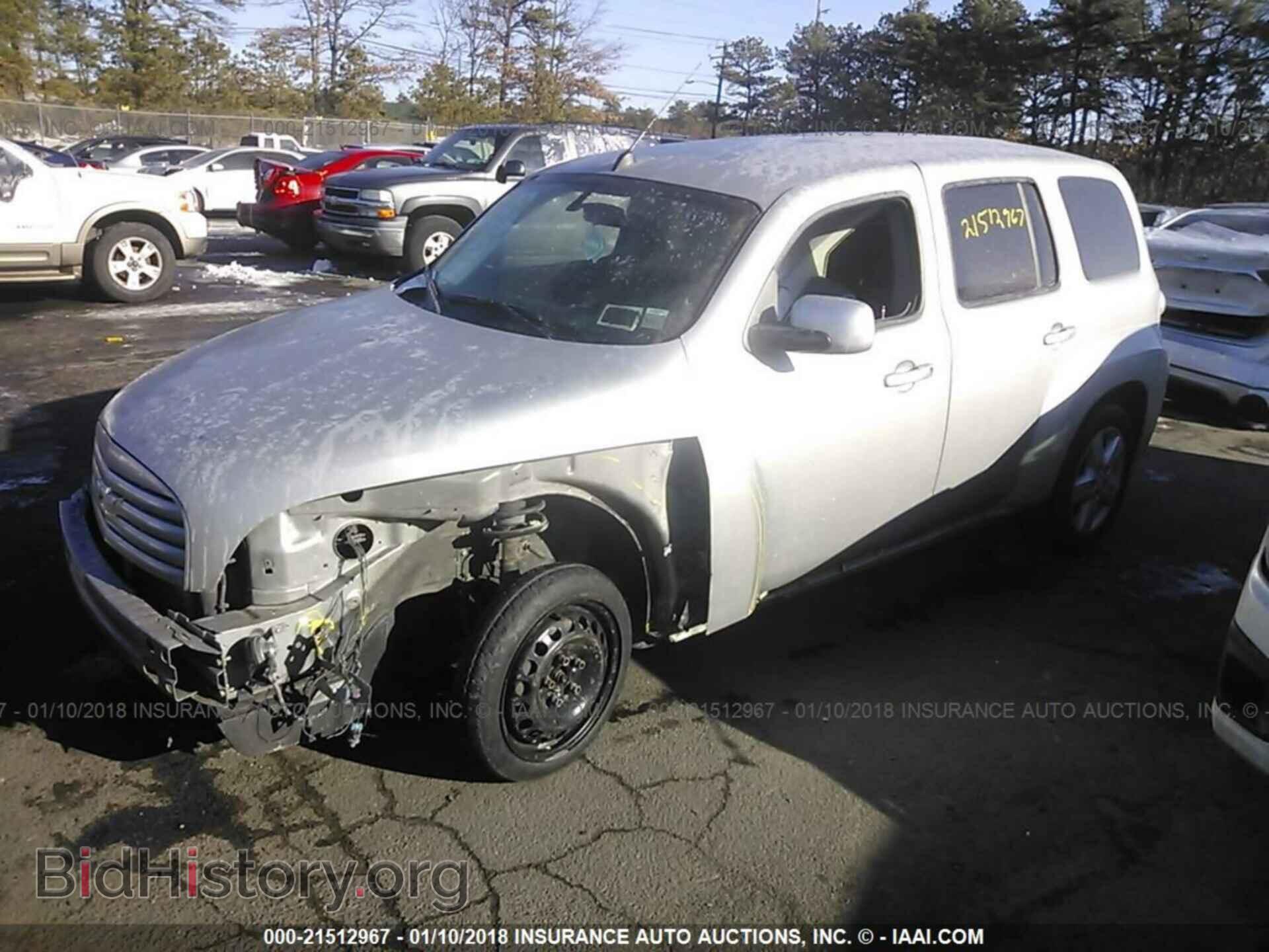 2011 Chevrolet Hhr - VIN: 3GNBABFW0BS585937 - Photo 2
